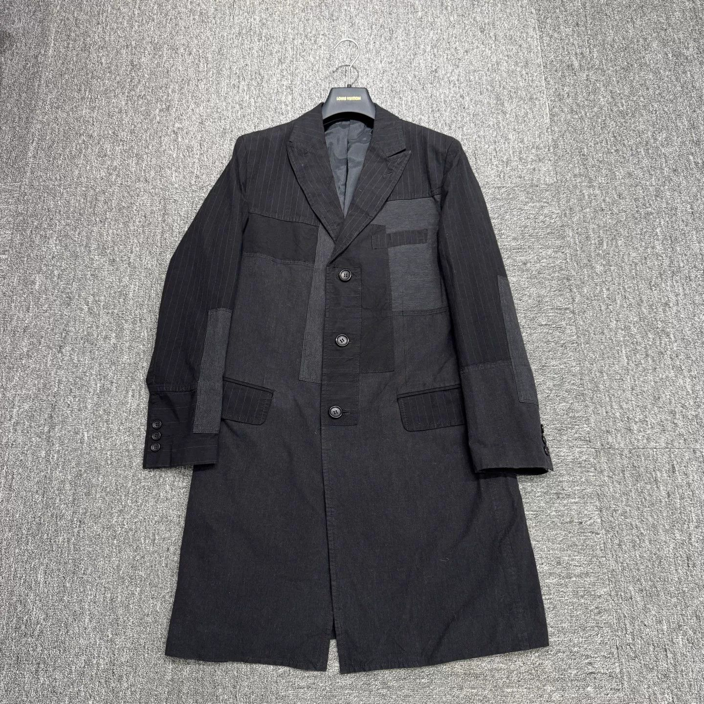 Comme des Garcons Comme des Garçons Structured Panel Coat Size US S / EU 44-46 / 1 - 1 Thumbnail