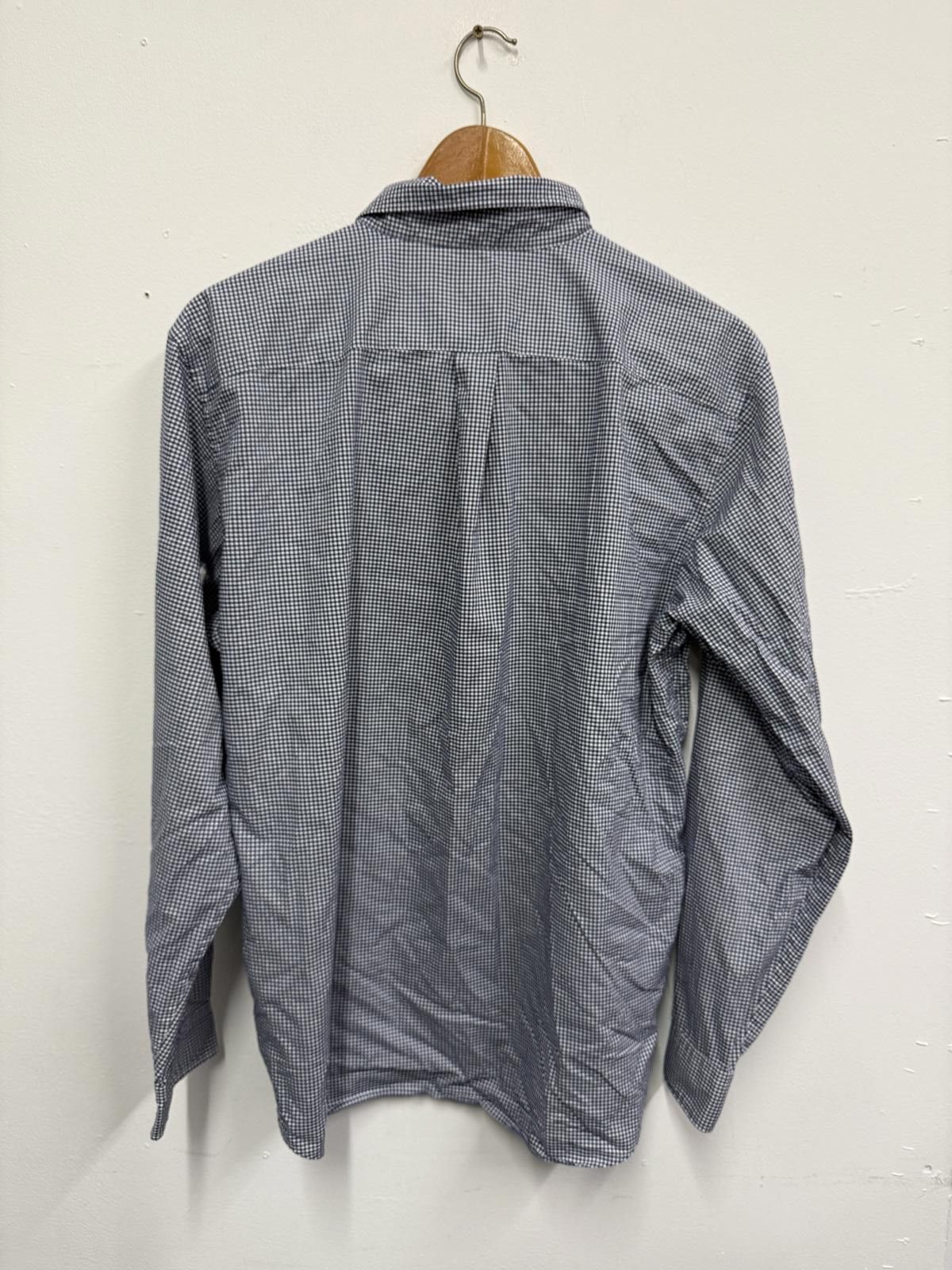 Uniqlo Uniqlo Men's XL Blue and White Checkered Button-Down Shirt Size US XL / EU 56 / 4 - 5 Thumbnail