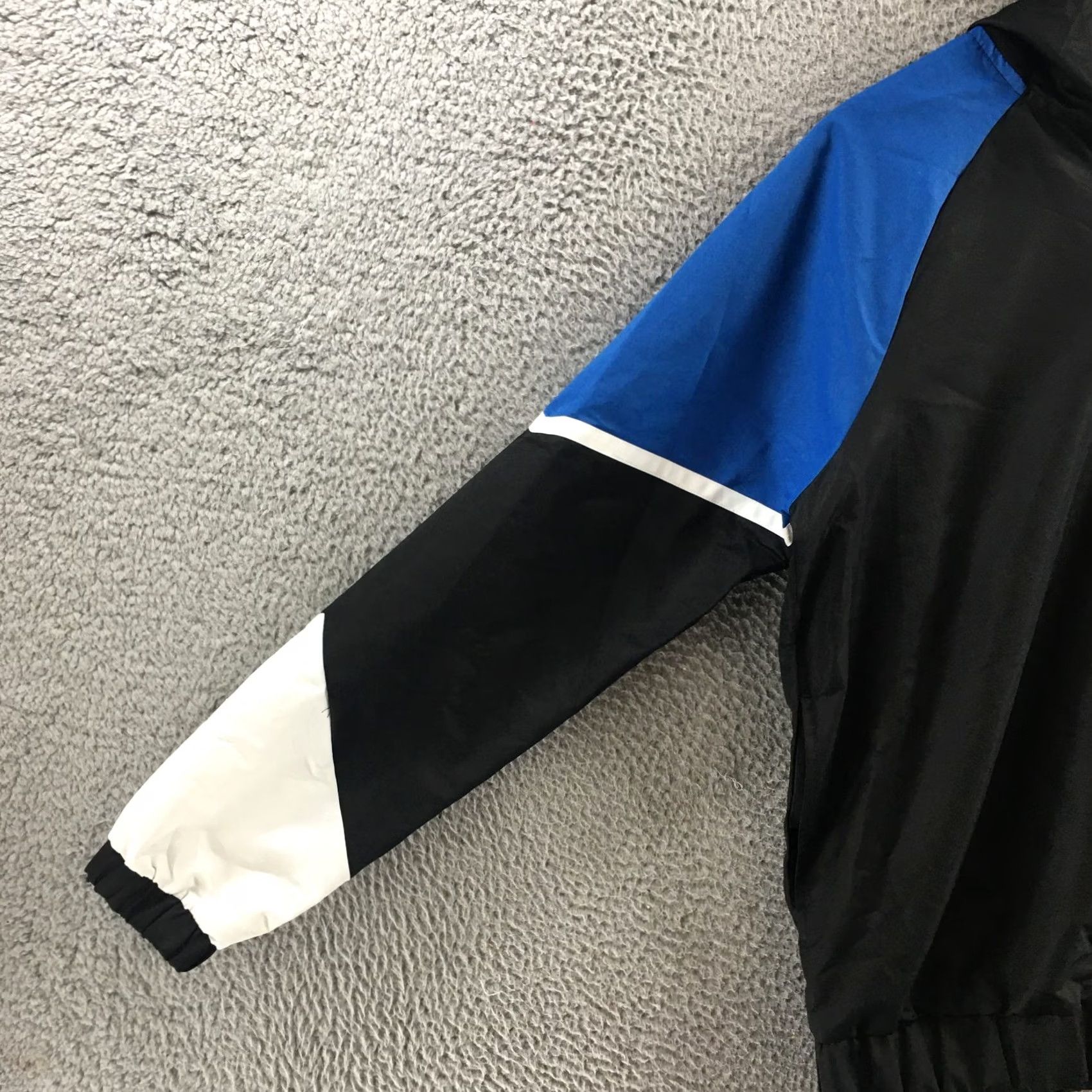 K-Swiss K-Swiss Jackets Mens Medium Windbreaker Black Full Zip Long Sleeve Pocket Casual Size US M / EU 48-50 / 2 - 4 Thumbnail