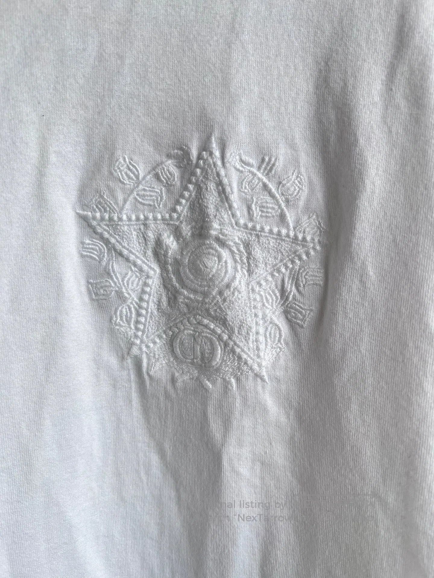 Dior white embroidered star short sleeve t-shirt. Size US XL / EU 56 / 4 - 6 Thumbnail