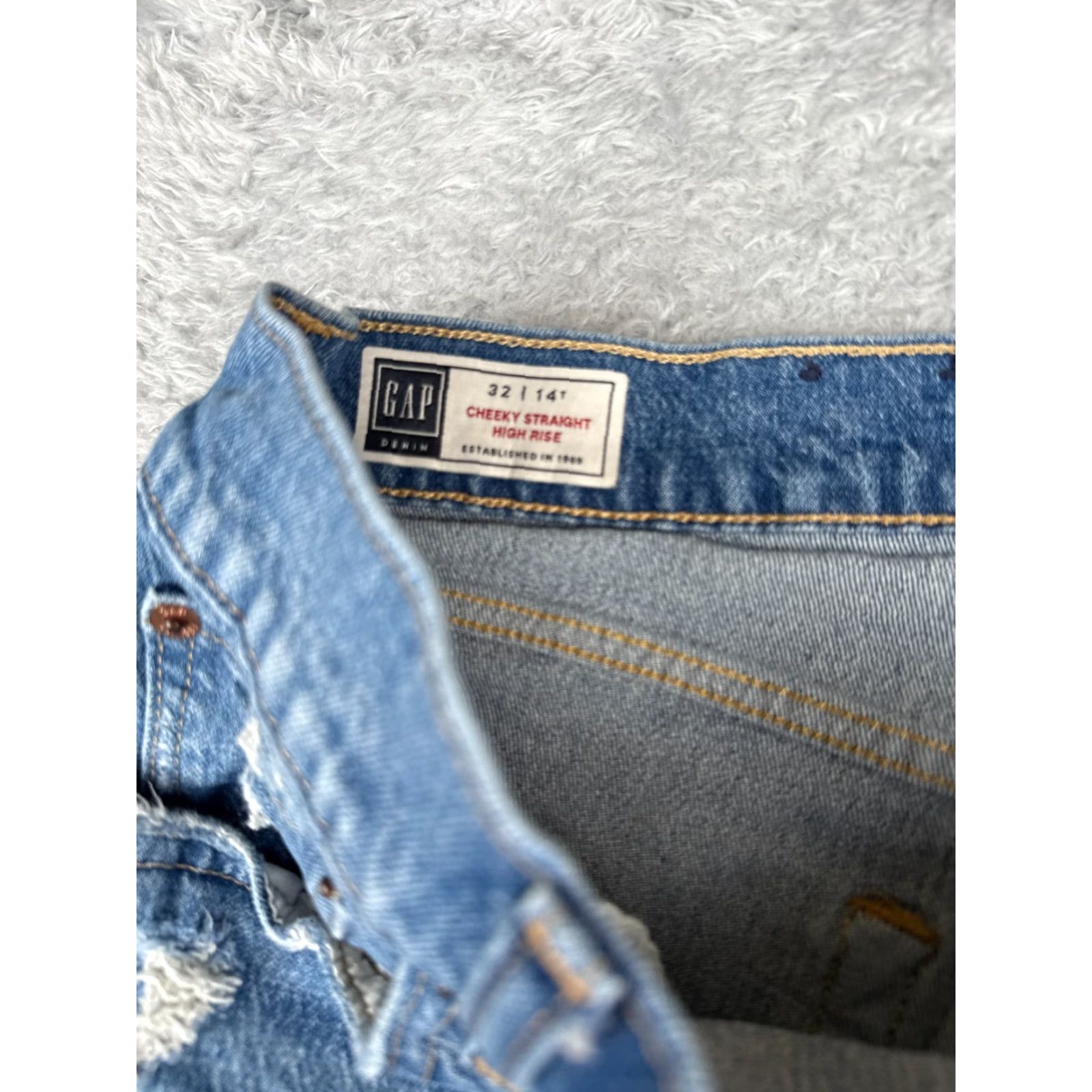 Gap Gap Jeans Womens 14 Blue Denim Distressed Straight High Rise Cotton 32x30 90s Womens Size 36" / US 14 / IT 50 - 6 Thumbnail