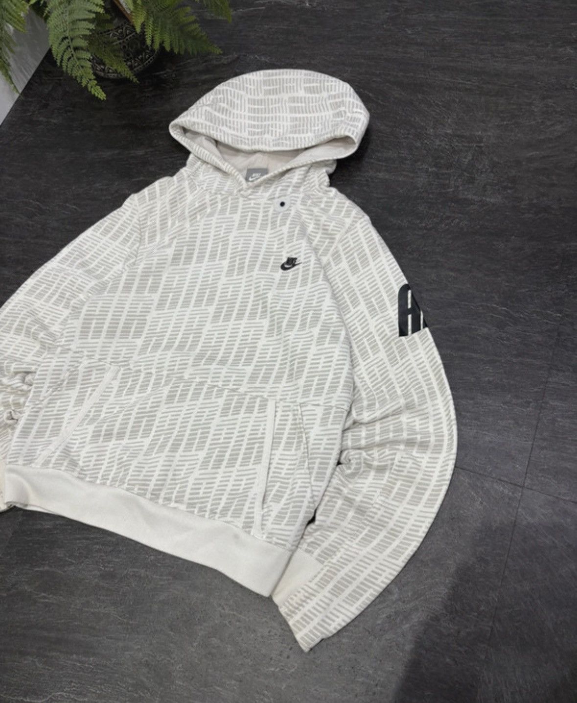 Nike 00s Vintage Nike Air Monogram Logo Oversized Hoodie Rare Size US S / EU 44-46 / 1 - 3 Thumbnail