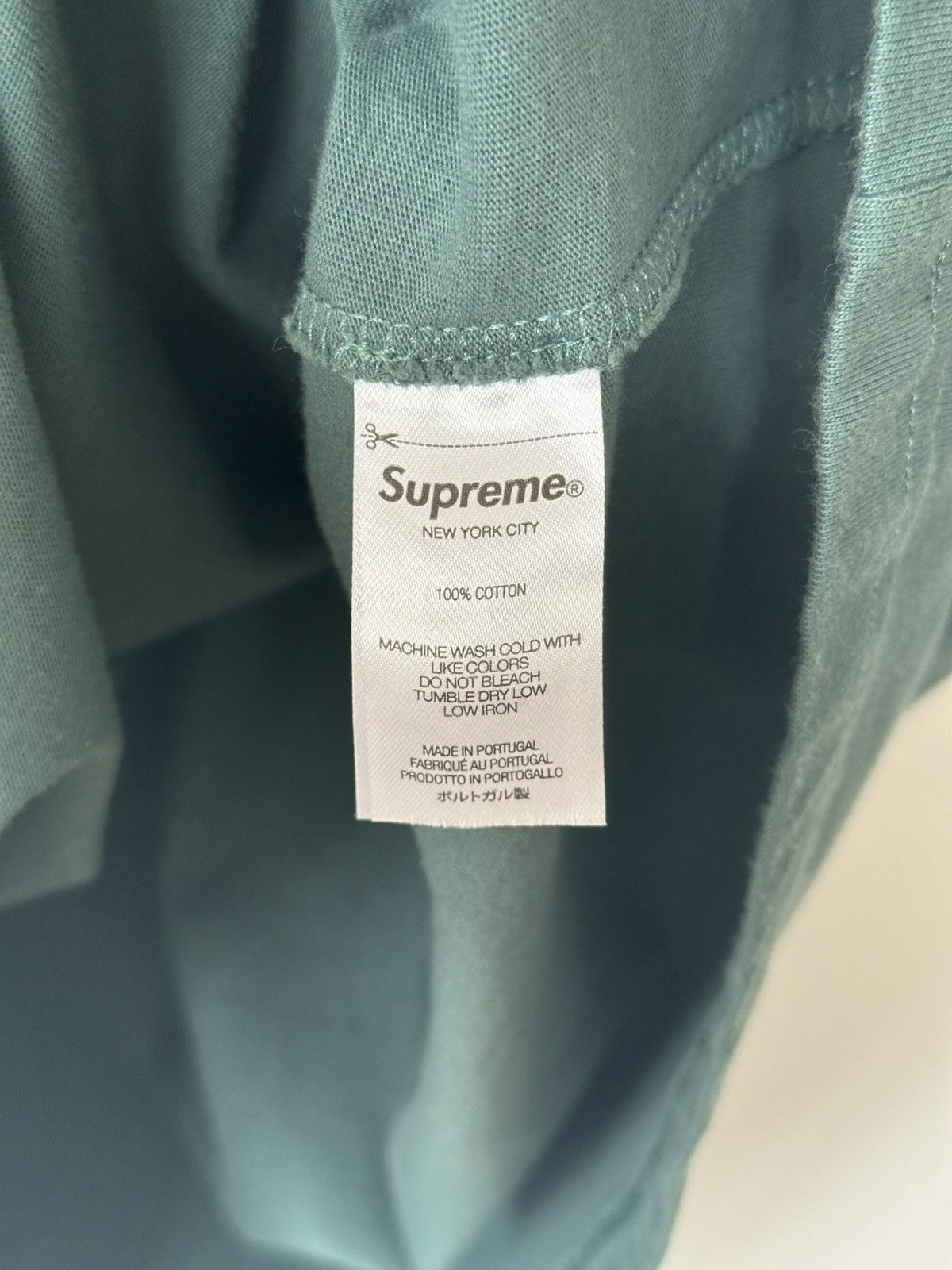 Supreme Supreme High Density Small Box S/S Top Size US M / EU 48-50 / 2 - 6 Thumbnail