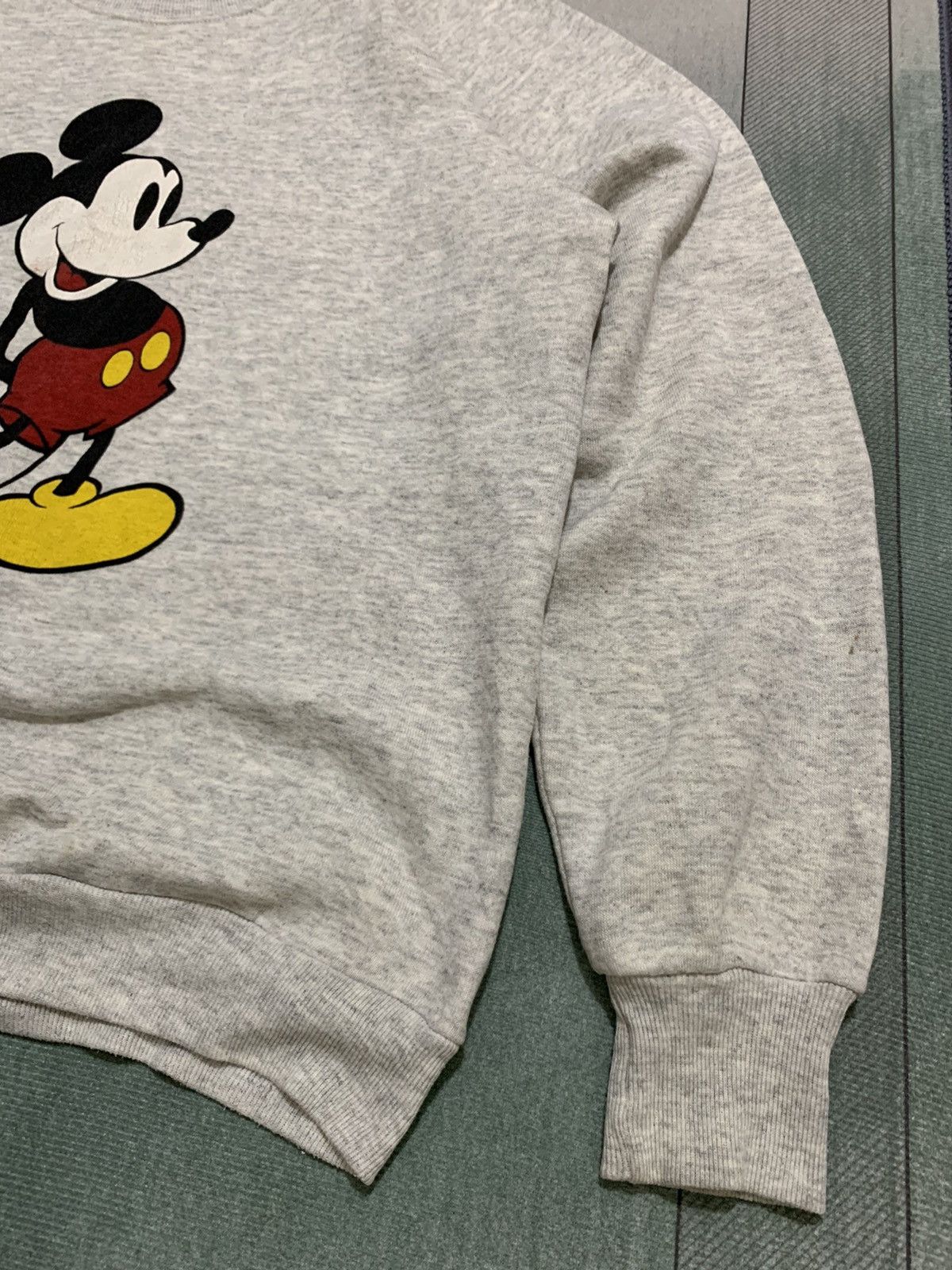Disney × Mickey Mouse × Vintage Vintage Mickey Mouse Yellow Boot sweatshirt Size US XL / EU 56 / 4 - 5 Thumbnail