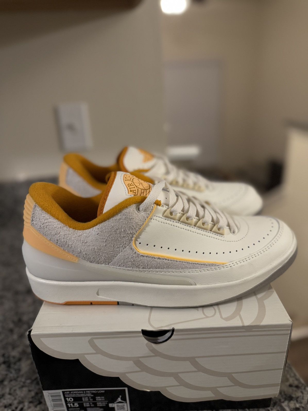 Jordan Brand × Nike Jordan 2 Lowtop Craft Melon (DV9956-118) Size 10 Size US 10 / EU 43 - 1 Thumbnail
