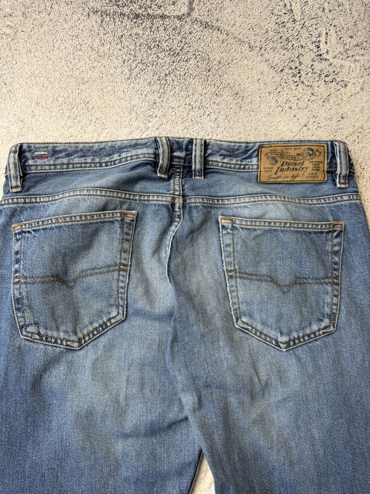 Diesel Men's Vintage Diesel Industry Distressed Faded Jeans Size 32 Size US 32 / EU 48 - 3 Thumbnail