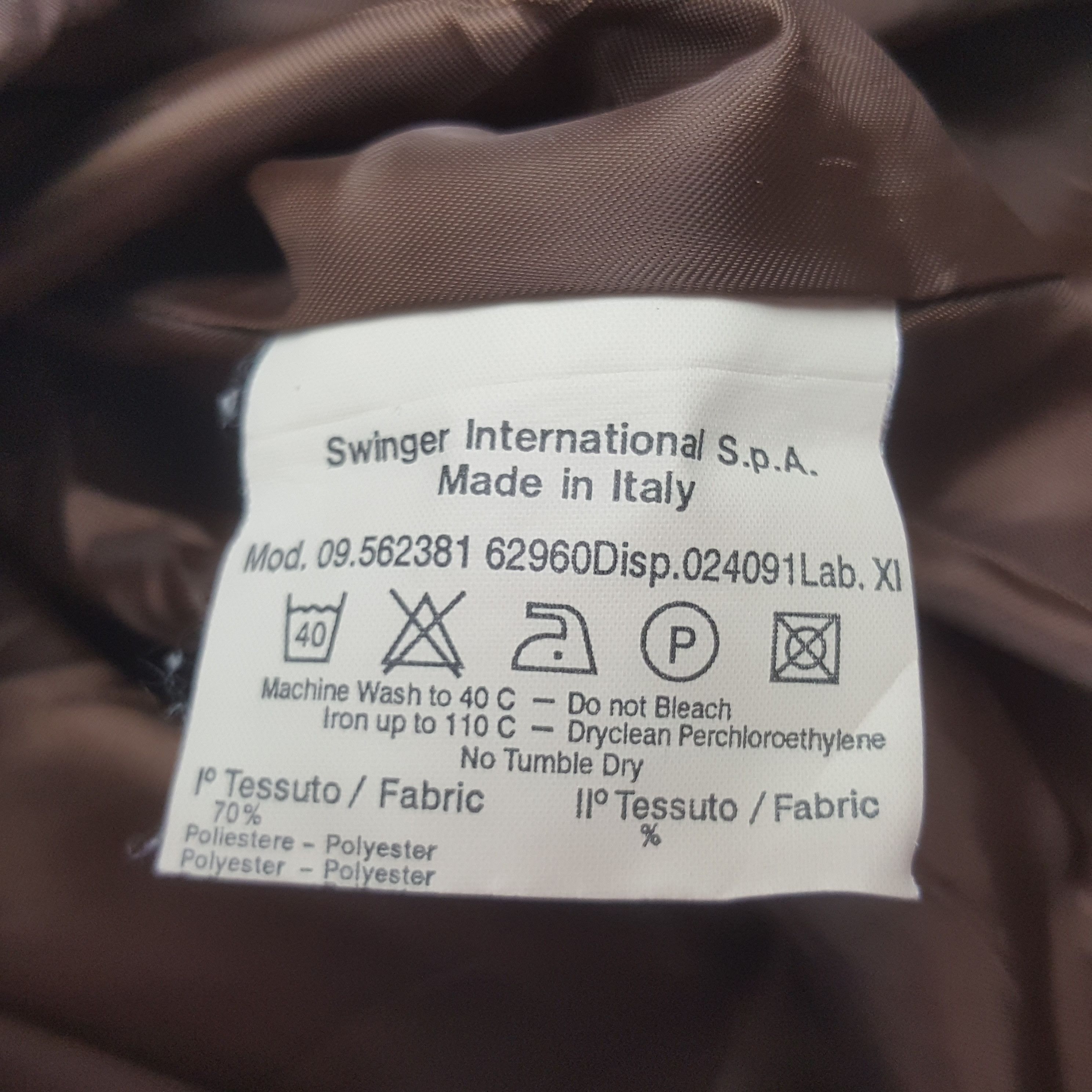 Chanel Vintage Chanel Winter Jacket Fur Hoodie Size S / US 4 / IT 40 - 8 Thumbnail