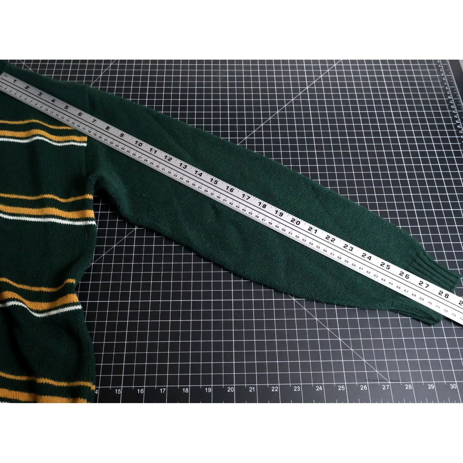 Vintage VINTAGE Mens Large Green Yellow Striped V-Neck Sweater Shirt Pullover 80s 90s Preppy Casual Lightweight Knit Boxy Fit Size US L / EU 52-54 / 3 - 7 Thumbnail
