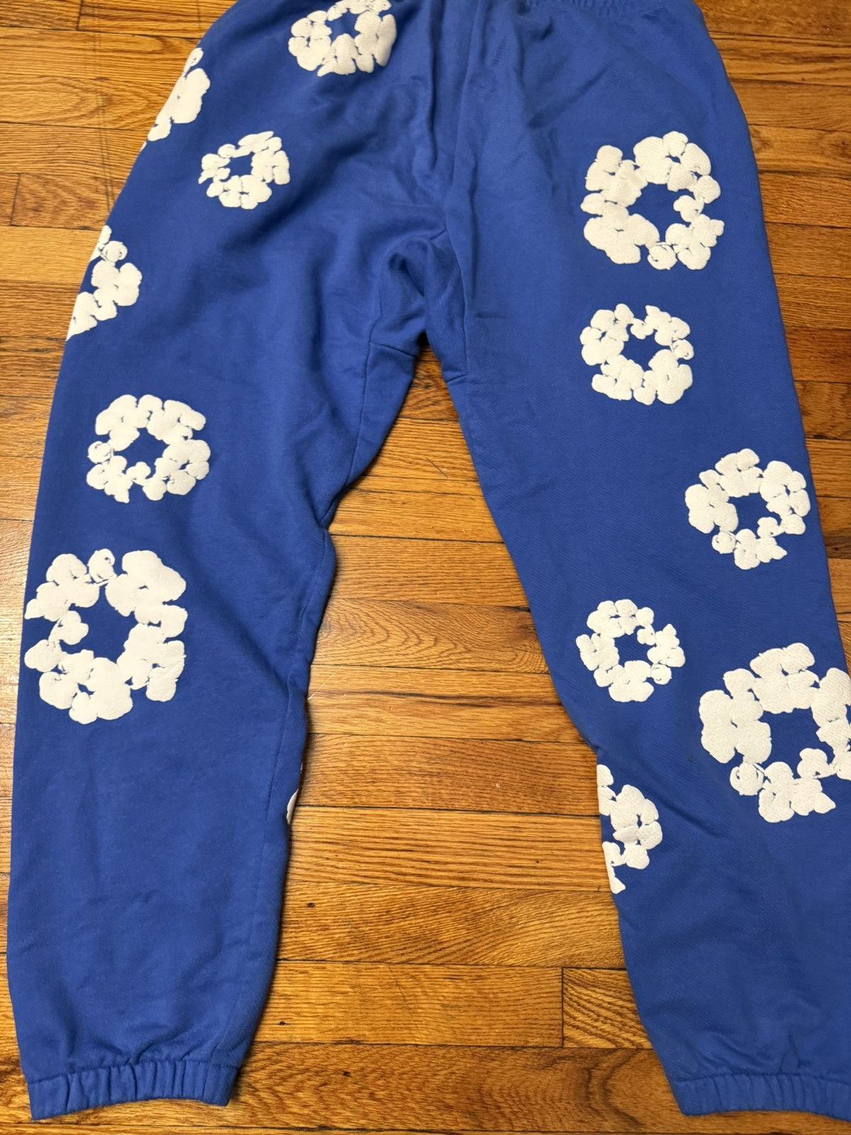 DENIM TEARS Denim Tears Wreath Sweatpants Blue Royal Size XL Size US 36 / EU 52 - 7 Thumbnail