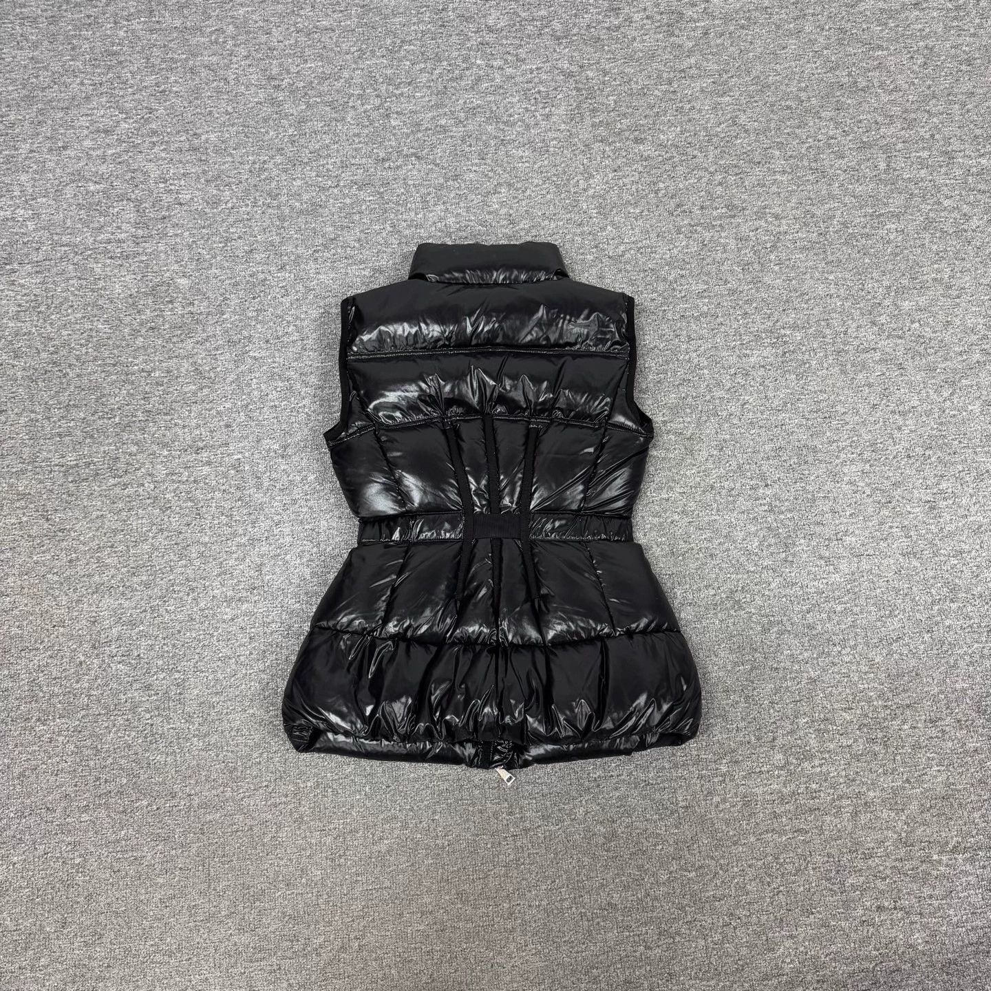 Moncler Moncler waist-cinched down vest black size 1 Size S / US 4 / IT 40 - 2 Thumbnail
