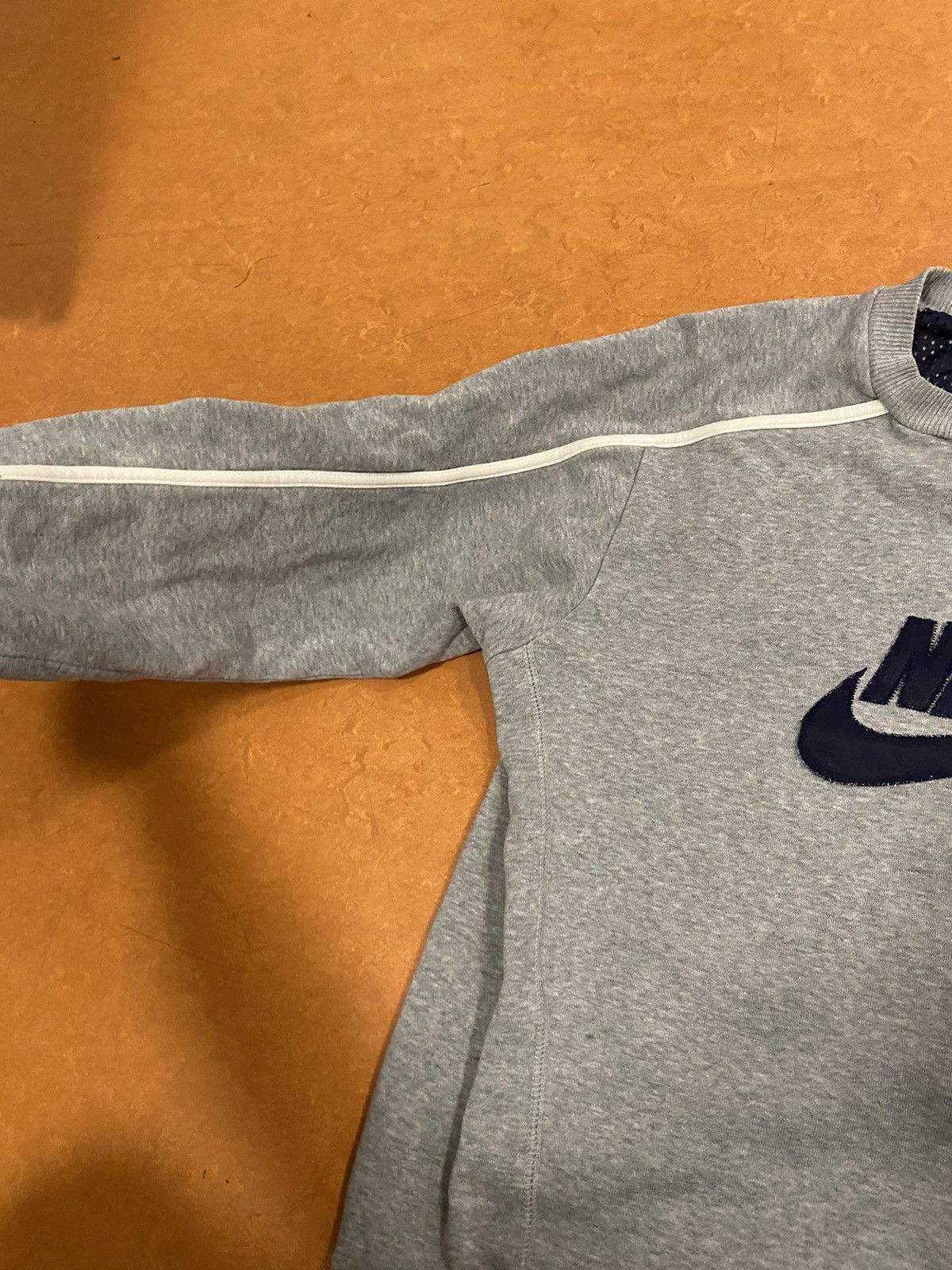 Nike × Vintage Vintage Nike Big Logo Sweatshirt Grey 2005-2007 Size US M / EU 48-50 / 2 - 6 Thumbnail