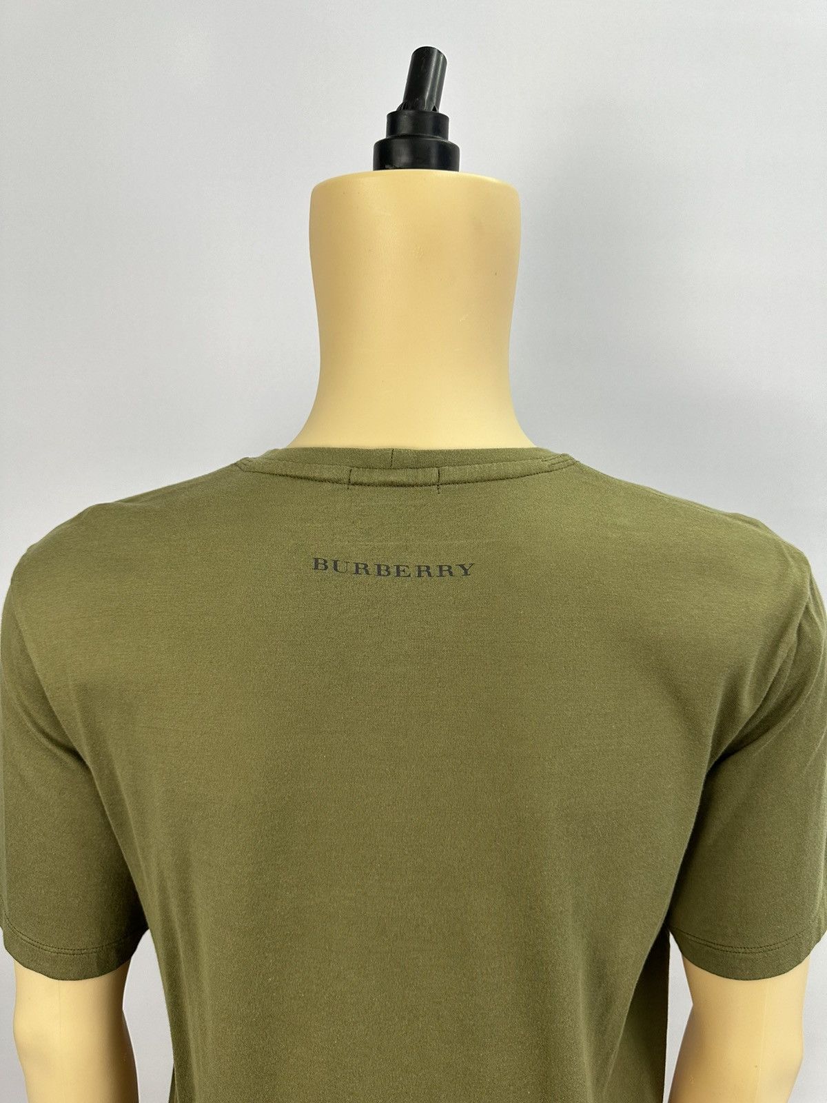 Burberry Burberry London Big Logo Tshirt A593 Size US L / EU 52-54 / 3 - 4 Thumbnail