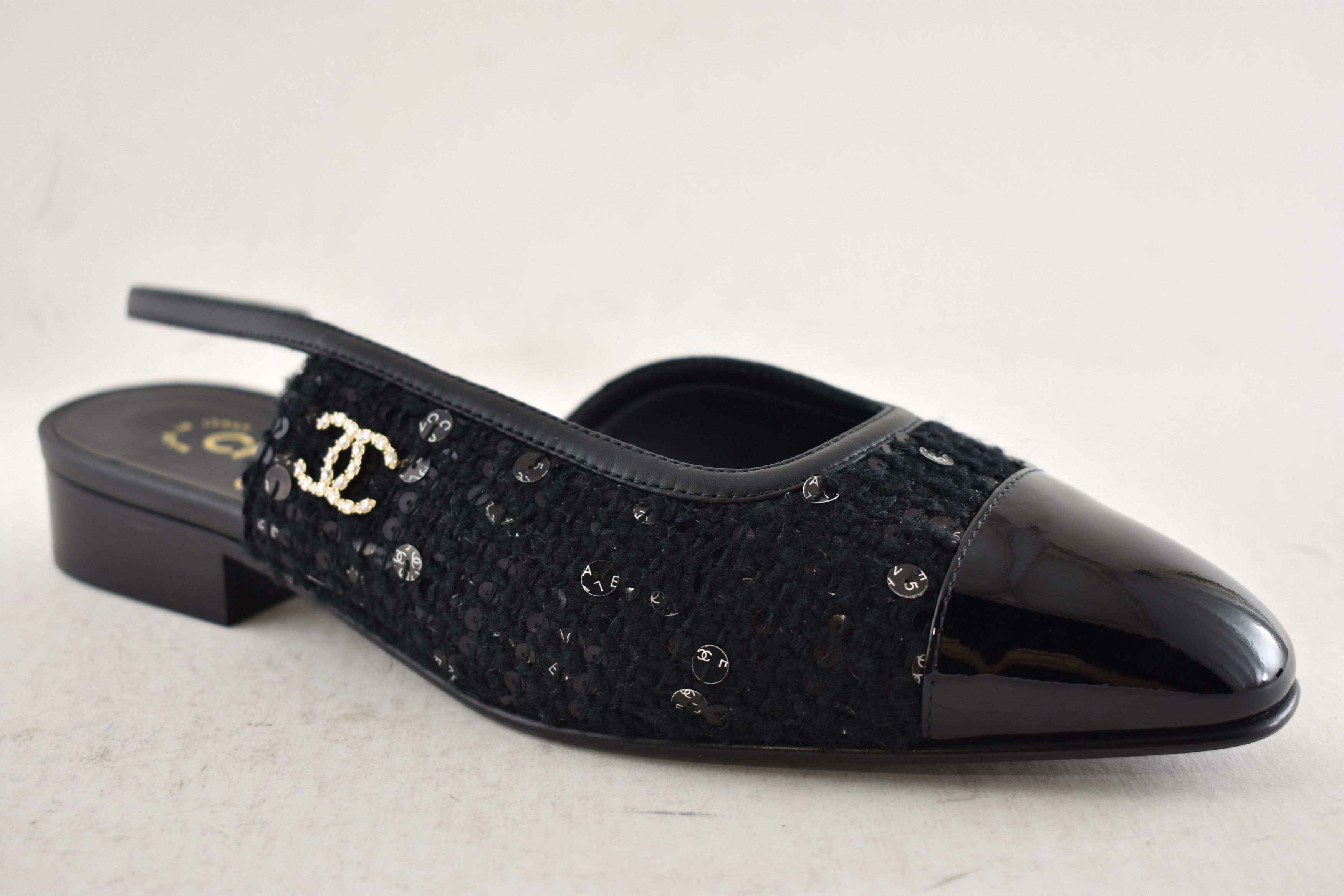Chanel Chanel 24K Black Tweed CC Logo Slingback Ballet Flat 37 Size US 7 / IT 37 - 10 Thumbnail