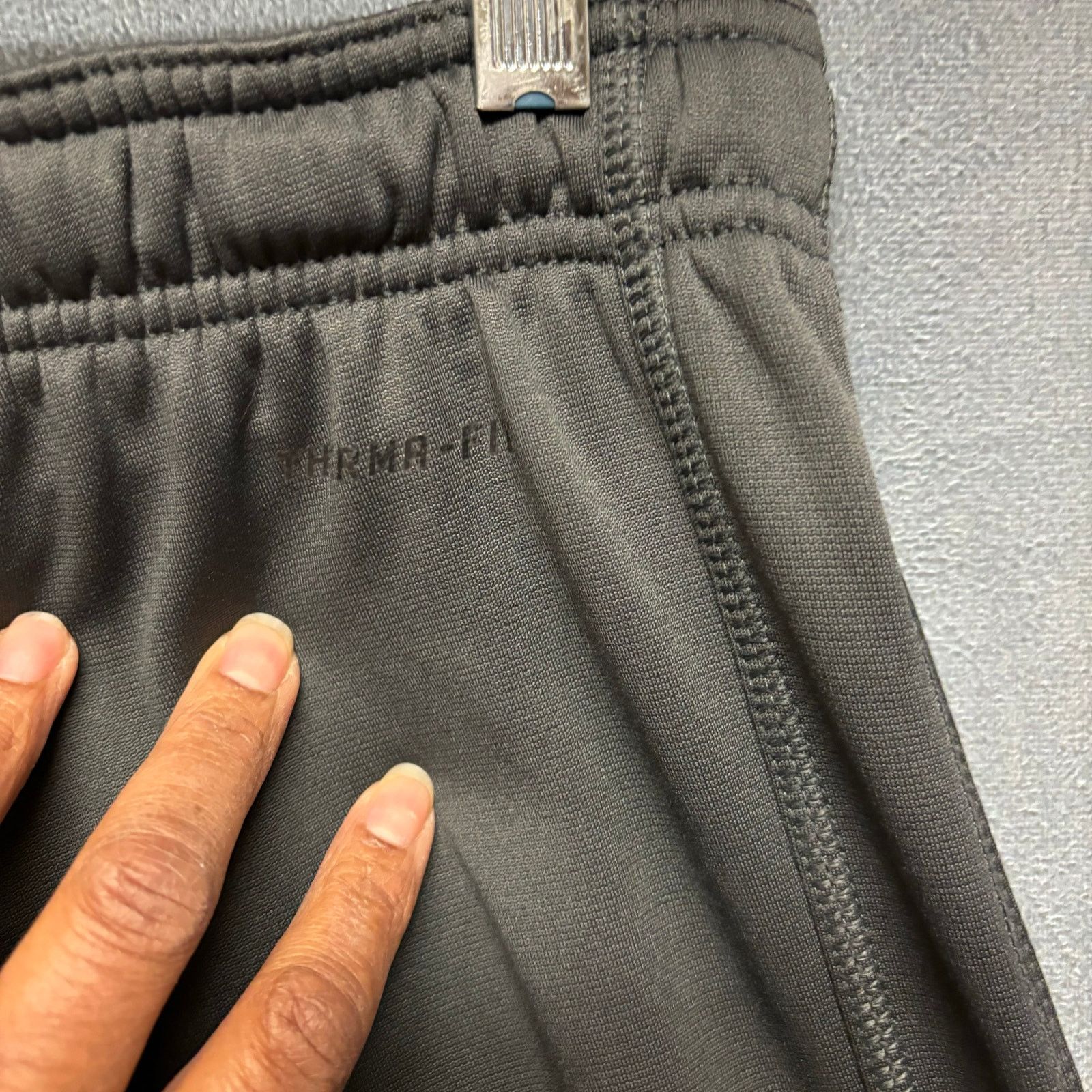 Nike Nike Sweatpants Mens Large Fleece Lined Thermafit Drawstring Size US 32 / EU 48 - 6 Thumbnail
