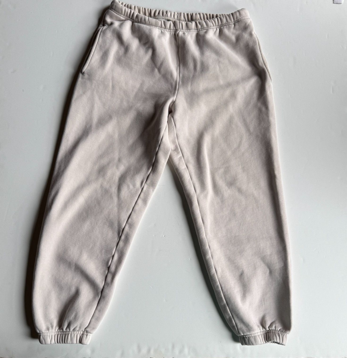 Aritzia ARITZIA Super World Fleece Sweatpants - Sand Beige Size US 32 / EU 48 - 1 Thumbnail