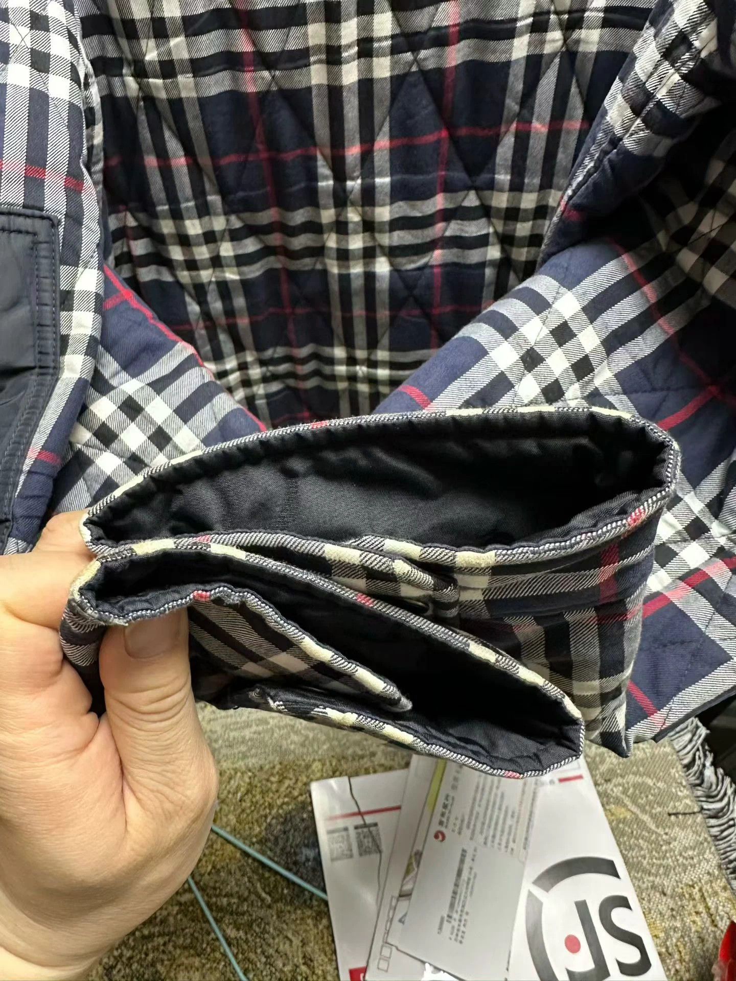 Burberry Burberry men's padded coat 54 like new sleeve wear Size US L / EU 52-54 / 3 - 5 Thumbnail