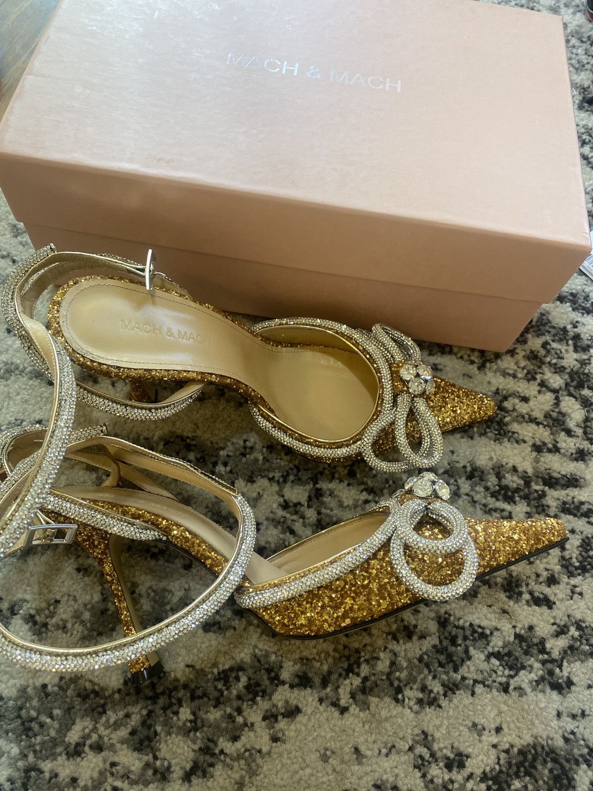 Mach & Mach Double Bow Pointed Toe Pump size 40