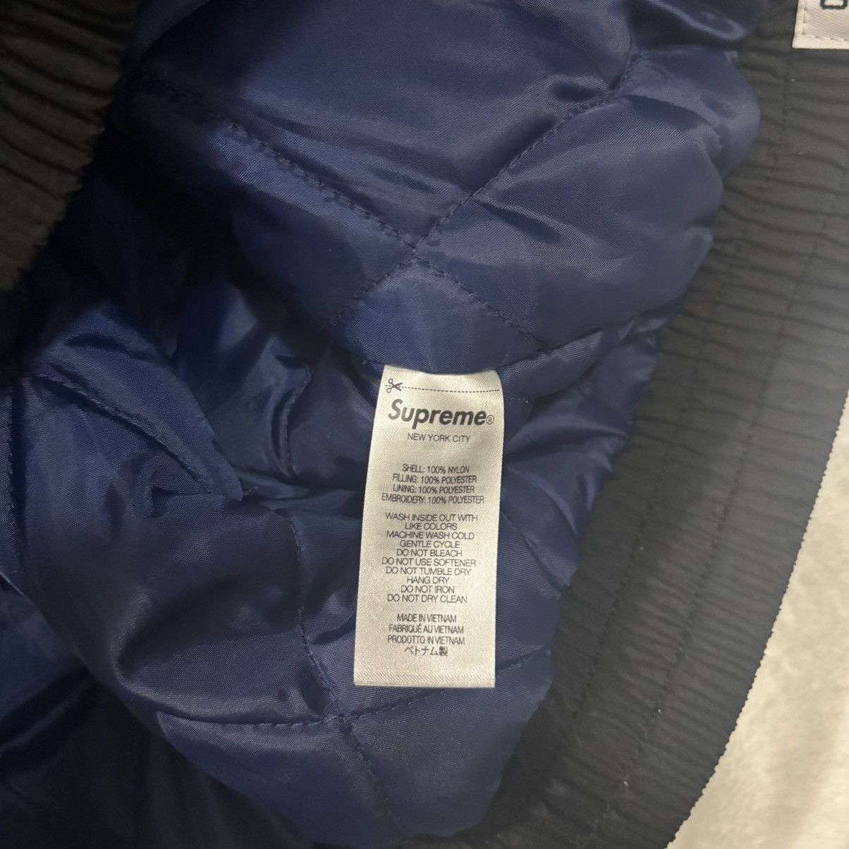 Supreme Supreme Mitchell & Ness NCAA Stadium Jacket Black Large FW24 Size US L / EU 52-54 / 3 - 7 Thumbnail