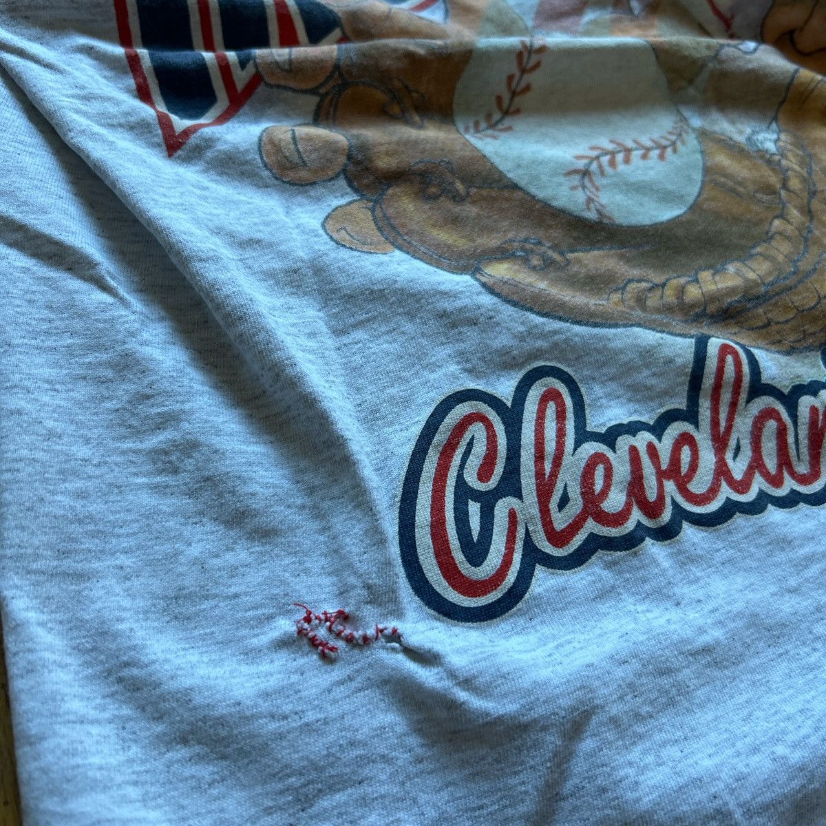 MLB × Salem Sportswear × Vintage Vintage 90s Cleveland Indians Wraparound Shirt Large Size US L / EU 52-54 / 3 - 6 Thumbnail