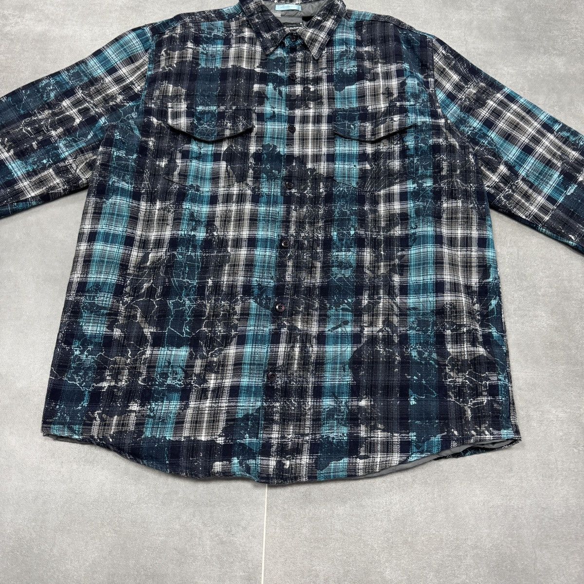 Oakley Oakley Insulated Button Overshirt Jacket Men Size L Size US L / EU 52-54 / 3 - 3 Thumbnail