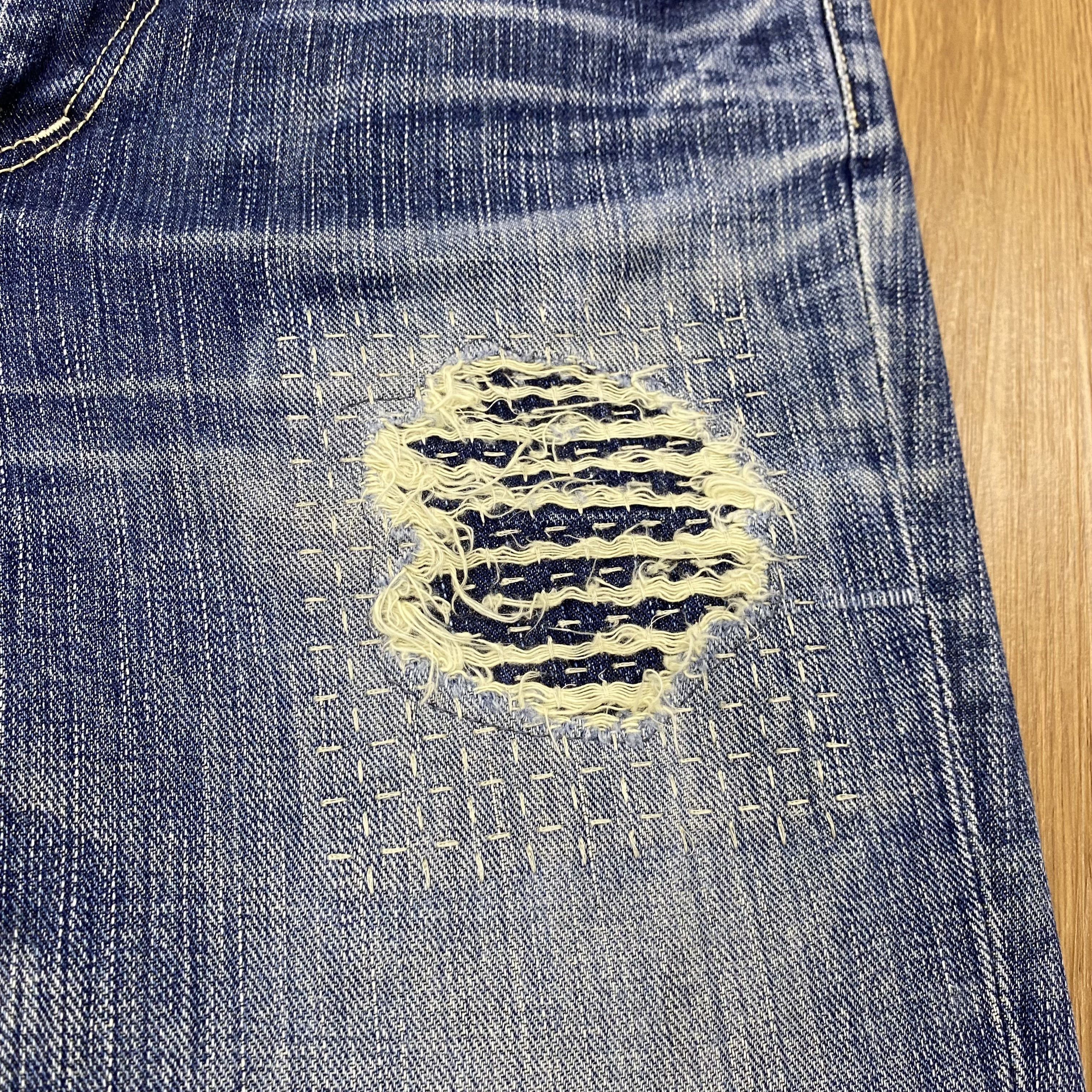Japanese Brand × Vintage Vintage Sashiko Distress Jeans Flare Denim Patchwork CD161 Size US 31 - 10 Thumbnail