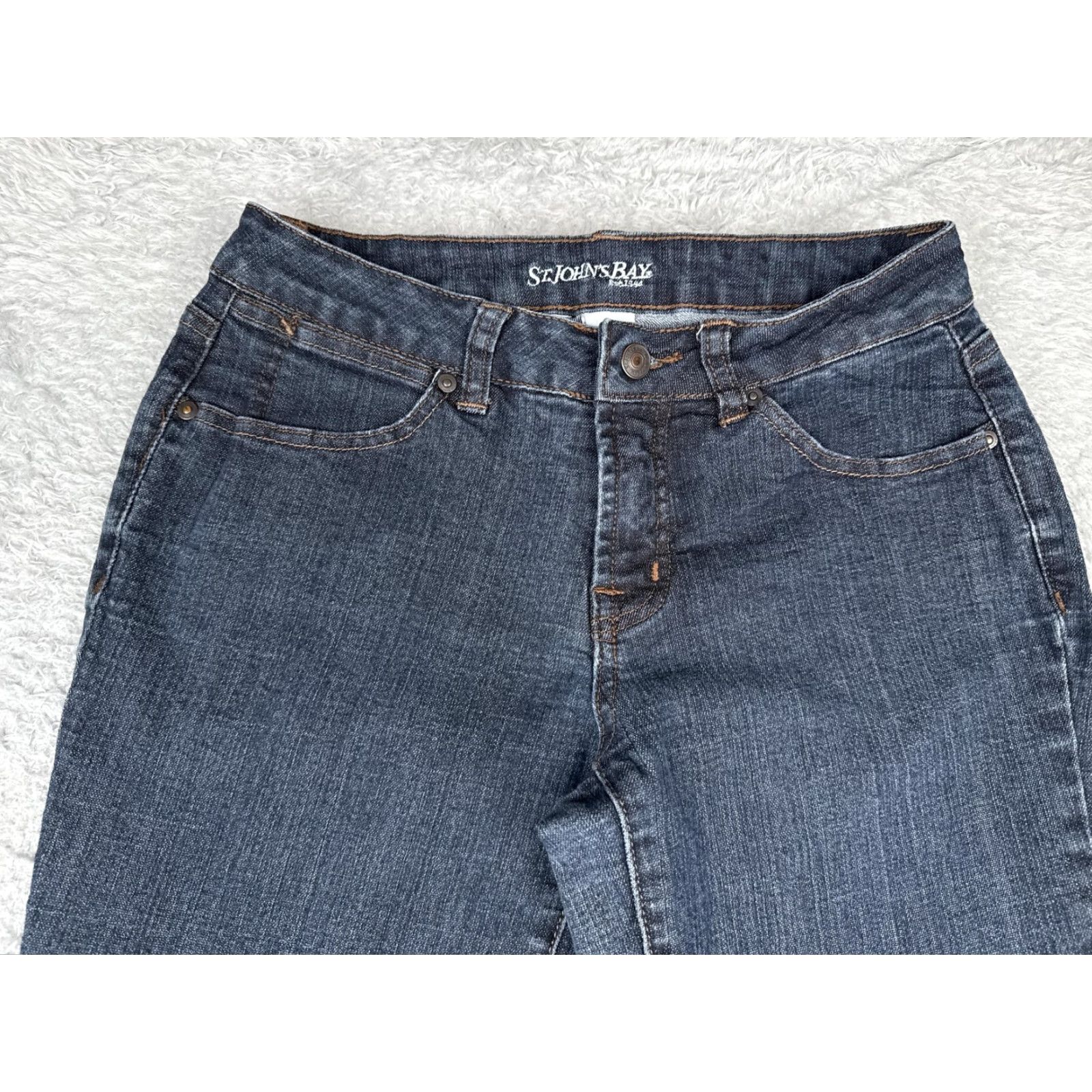 Vintage St. John's Bay Jeans Womens Petite 6S Blue Wash Bootcut Denim 26x29 Jeans Womens Petite 6S Blue Wash Bootcut Denim 26x29 Size 28" / US 6 / IT 42 - 4 Thumbnail