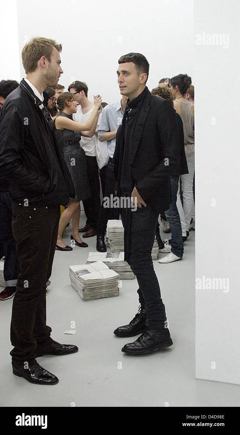 Dior DIOR HOMME BY HEDI SLIMANE 07SS W26 Super Slender Jeans Size US 26 / EU 42 - 3 Thumbnail
