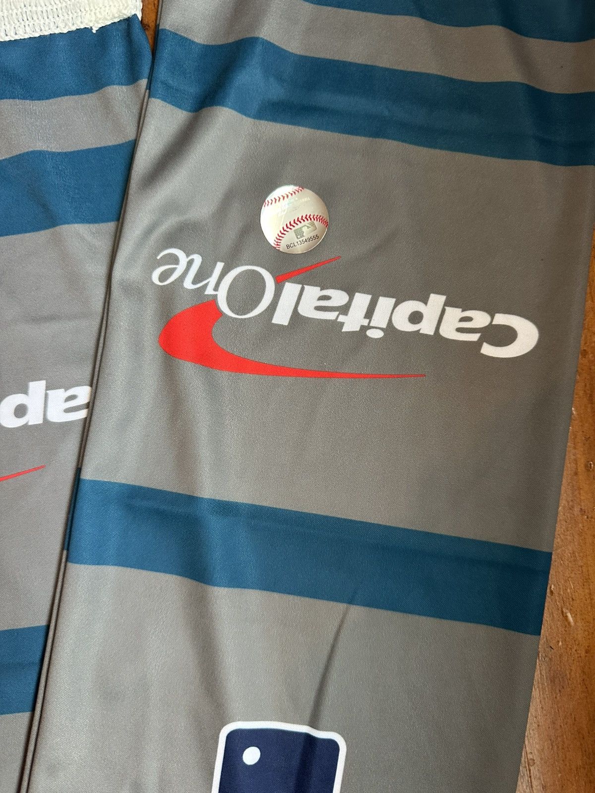 MLB World Series 2025 Scarf Capital One Blue Jays Dodgers Size ONE SIZE - 4 Thumbnail