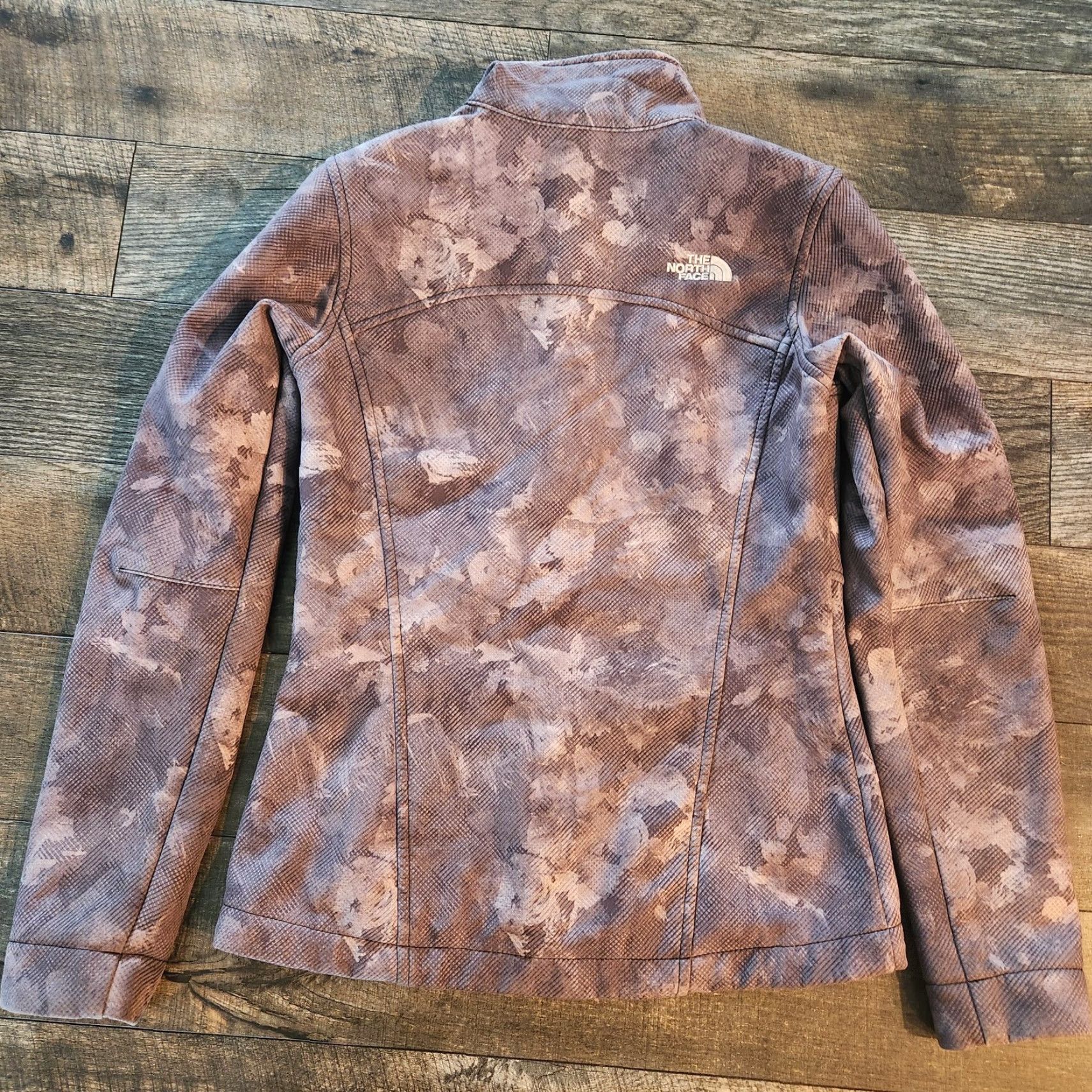 The North Face The North Face Soft Shell Jacket Womens XS Gray Camouflage Zip Windbreaker Regular Mid-Length Long Sleeve Size XS / US 0-2 / IT 36-38 - 2 Thumbnail