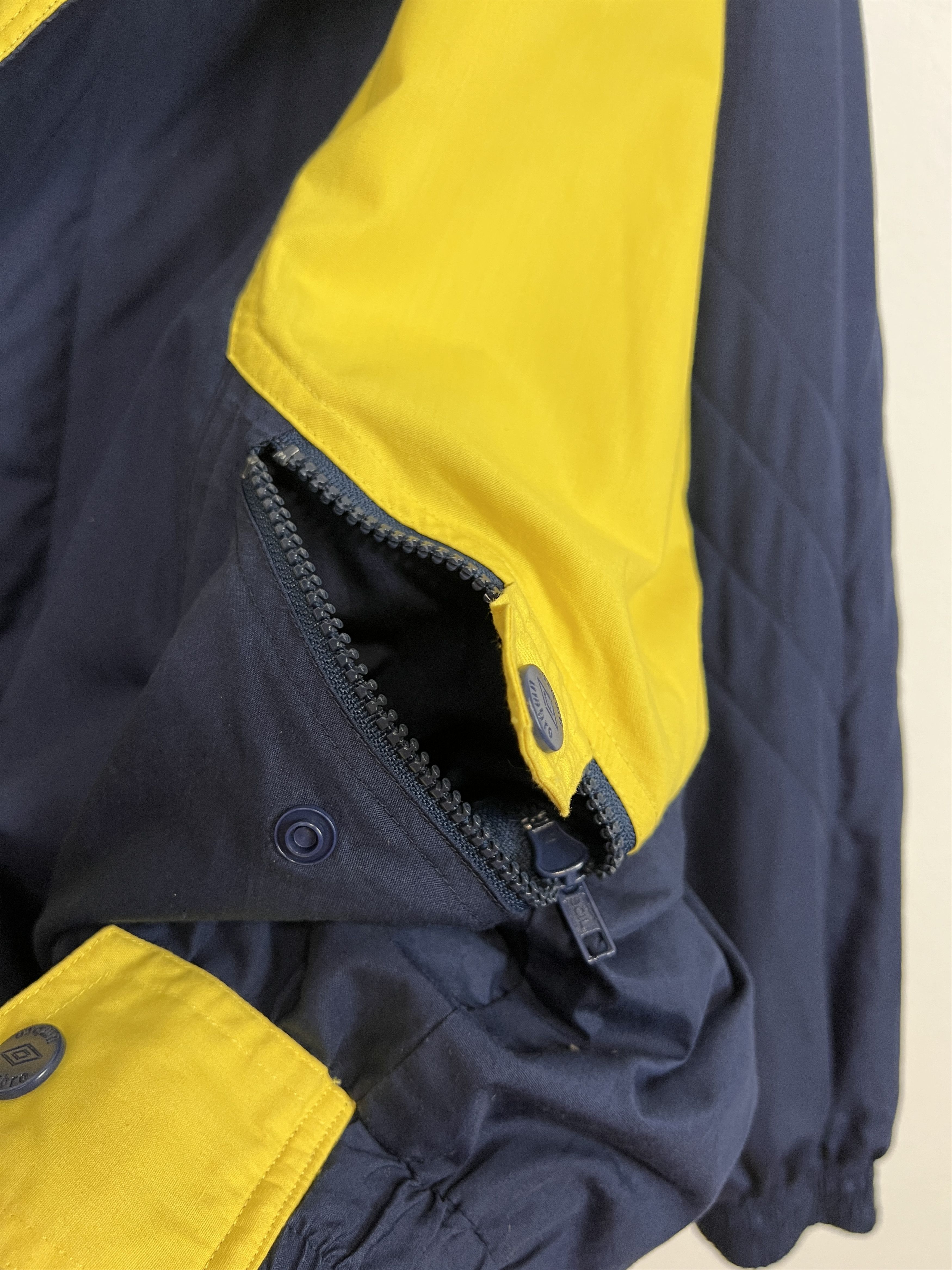 Umbro Vintage Umbro Scotland Football Train Jacket Track Size US M / EU 48-50 / 2 - 7 Thumbnail