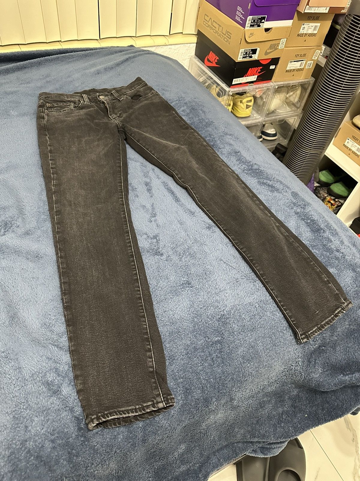 Levi's Levis Black Stone Washed Denim Jeans👖 Size US 29 - 1 Thumbnail