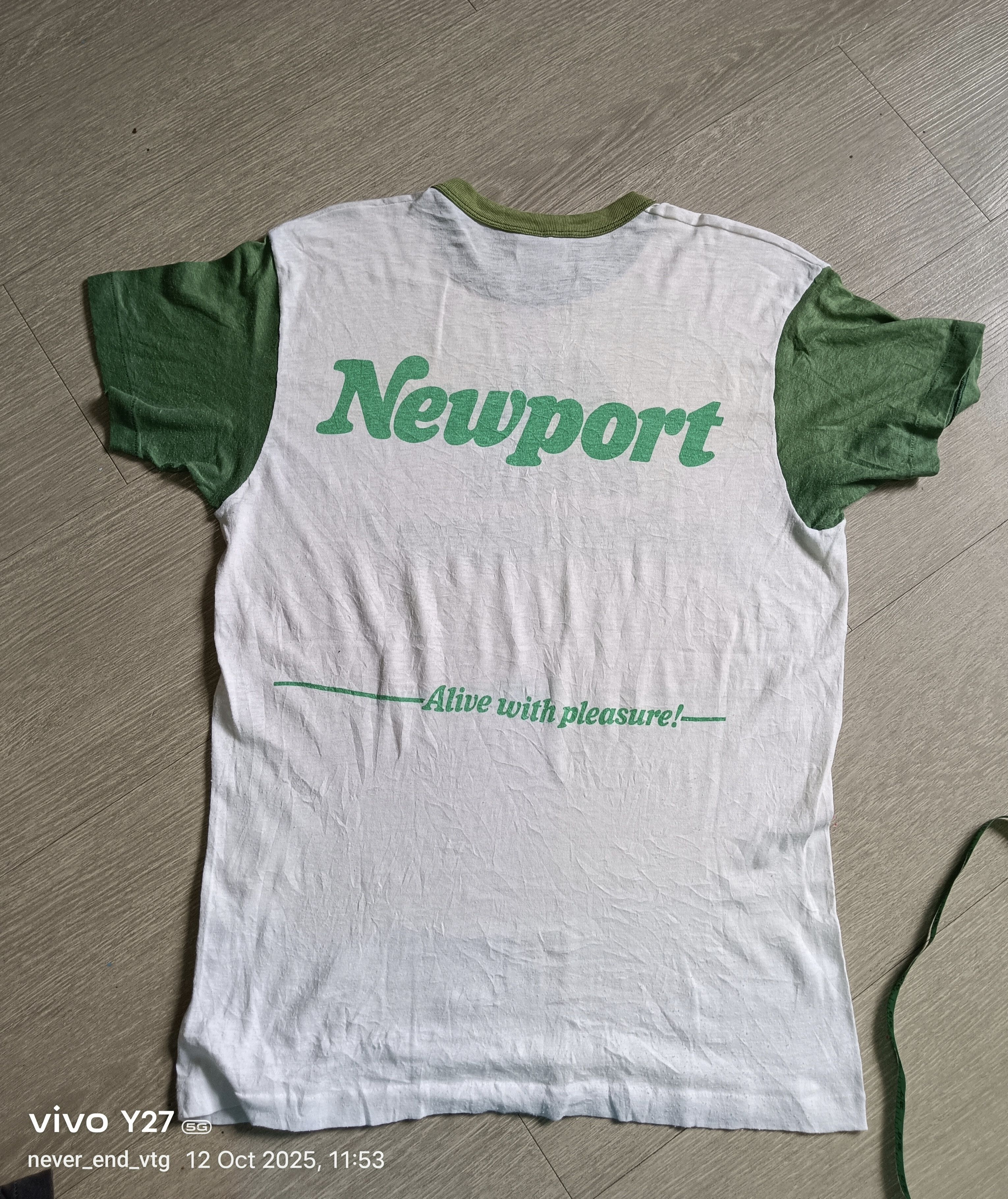 Vintage Vintage Newport Cigarettes Alive With Pleasure Size US L / EU 52-54 / 3 - 4 Thumbnail