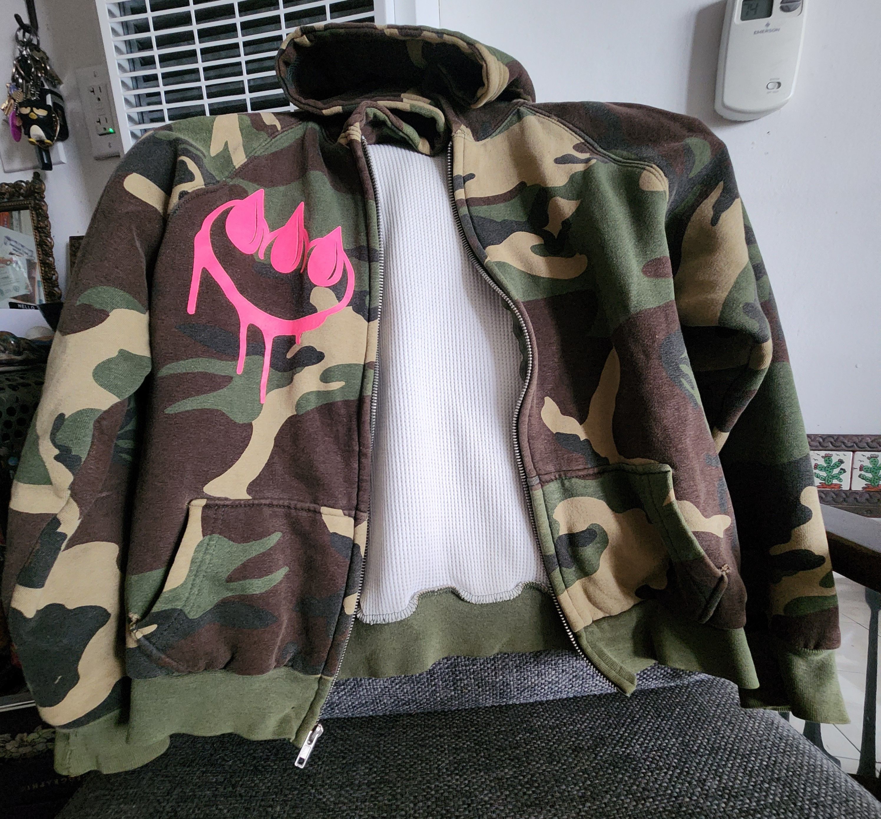 I Love NY Vintage CLAW Money Graffiti NYC Camo Claw Crop Top Hoodie Size S / US 4 / IT 40 - 11 Thumbnail