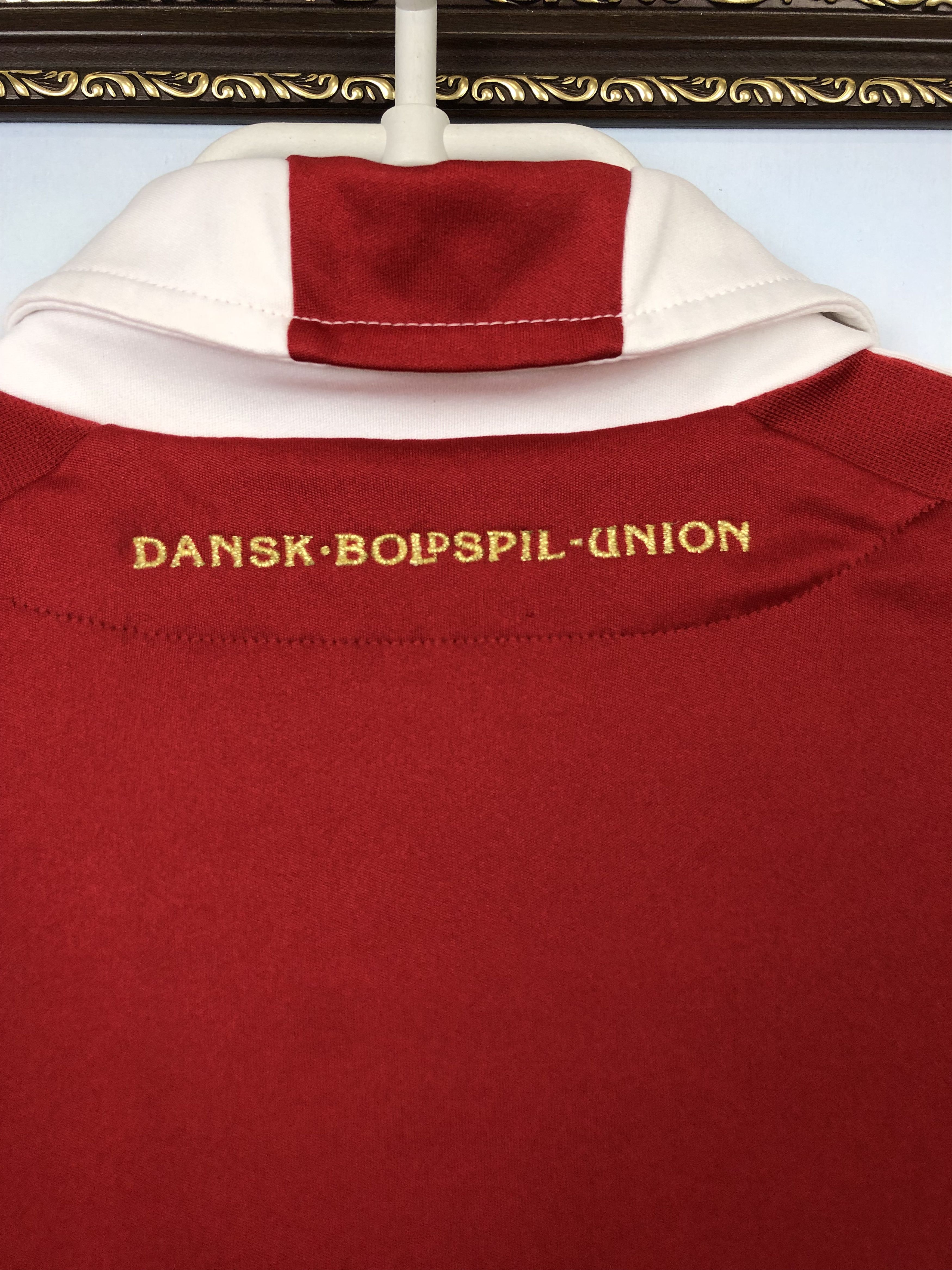 Adidas Denmark Home football shirt 2010 Soccer Adidas Jersey Size US S / EU 44-46 / 1 - 12 Thumbnail
