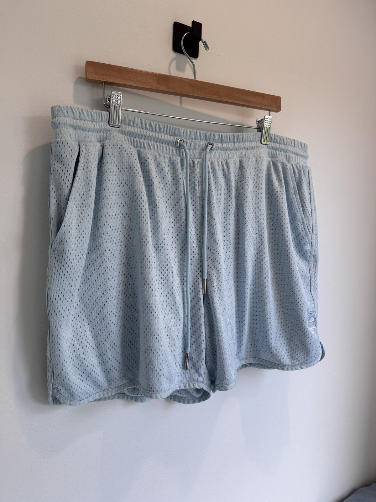 Kith Kith Mens Jordan Mesh Shorts Light Blue Size XL Size US 36 / EU 52 - 3 Thumbnail