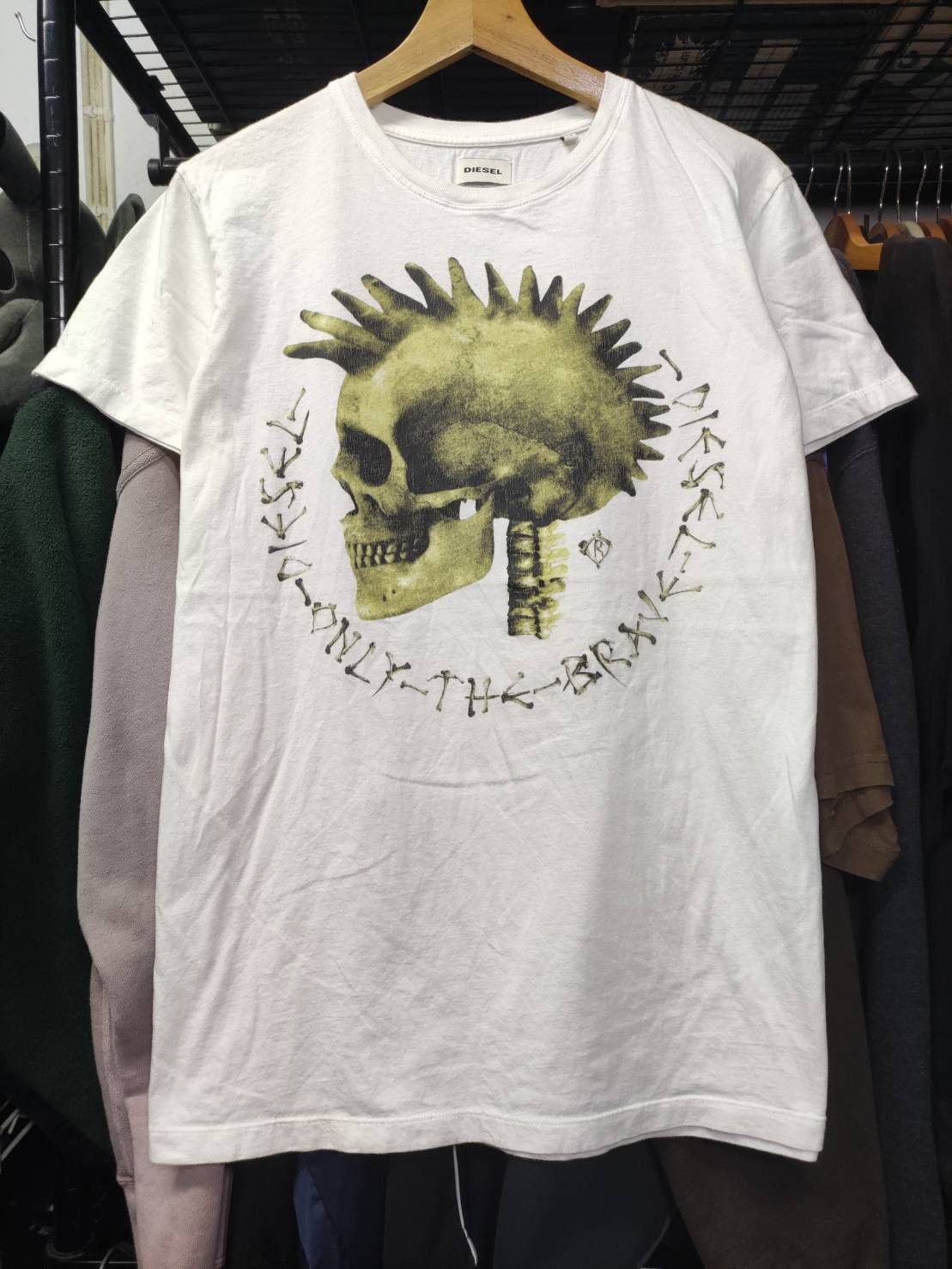 Diesel Diesel " Only the Brave " Punk Skull Head Y2K T-Shirt Size US XL / EU 56 / 4 - 2 Thumbnail