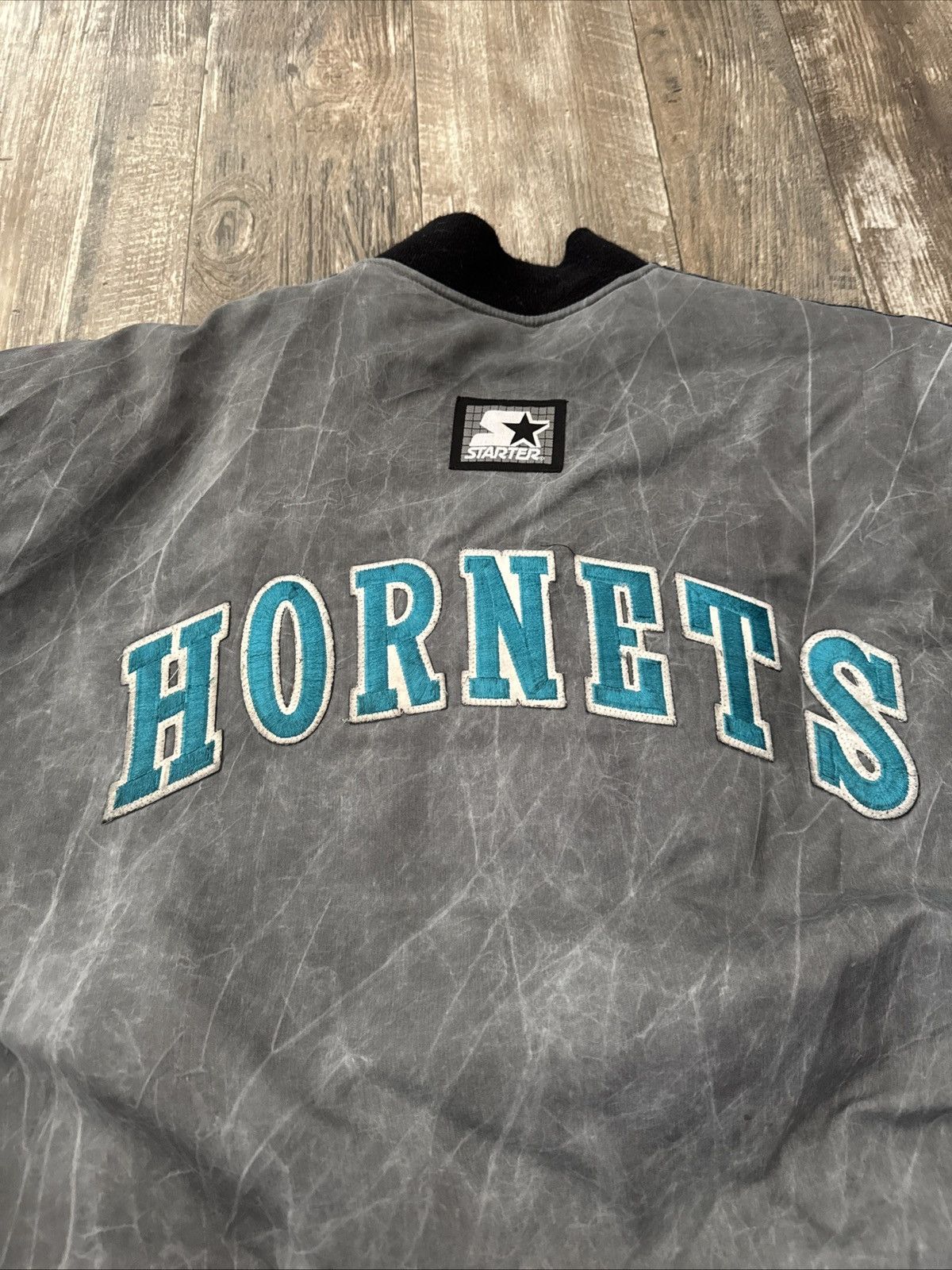 Starter × Vintage Vintage 90s starter nc Charlotte Hornets bomber jacket Size US XL / EU 56 / 4 - 10 Thumbnail