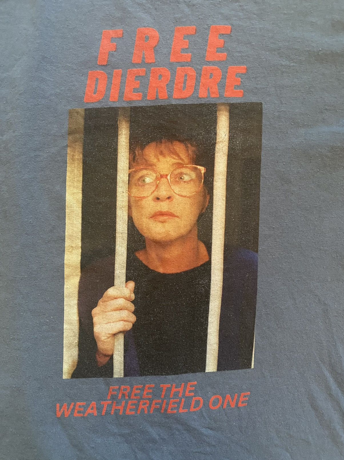 Vintage Vintage T-shirt Free Diedre Coronation Street Size US M / EU 48-50 / 2 - 2 Thumbnail