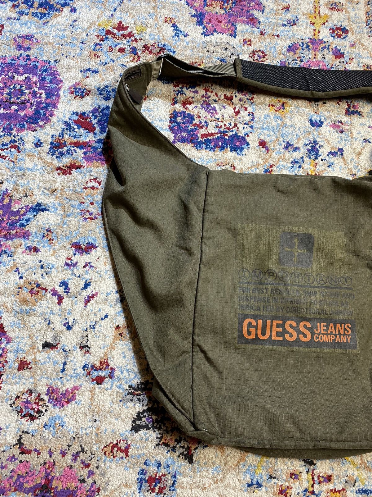 Guess 2003 Guess Jeans Company Multizipper Sling Fatigue Bag Size ONE SIZE - 4 Thumbnail