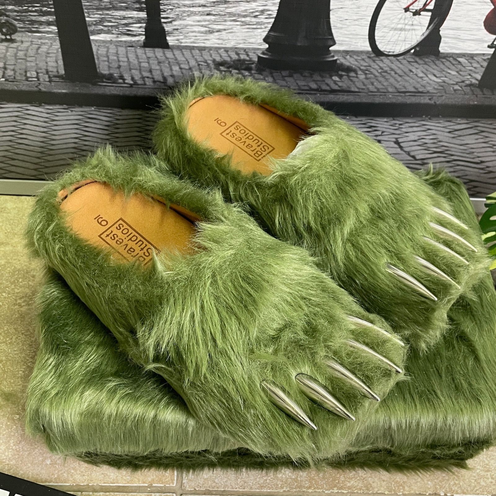 Bravest Bear Claws | Grailed