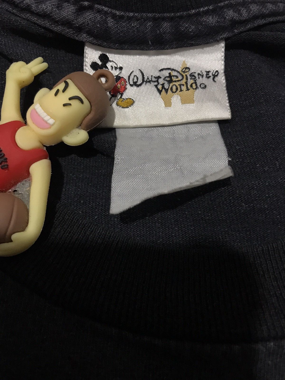 Disney × Japanese Brand × Vintage Disneyland Pirates Of The Caribbean Graphic Print Vintage Size US XL / EU 56 / 4 - 5 Thumbnail
