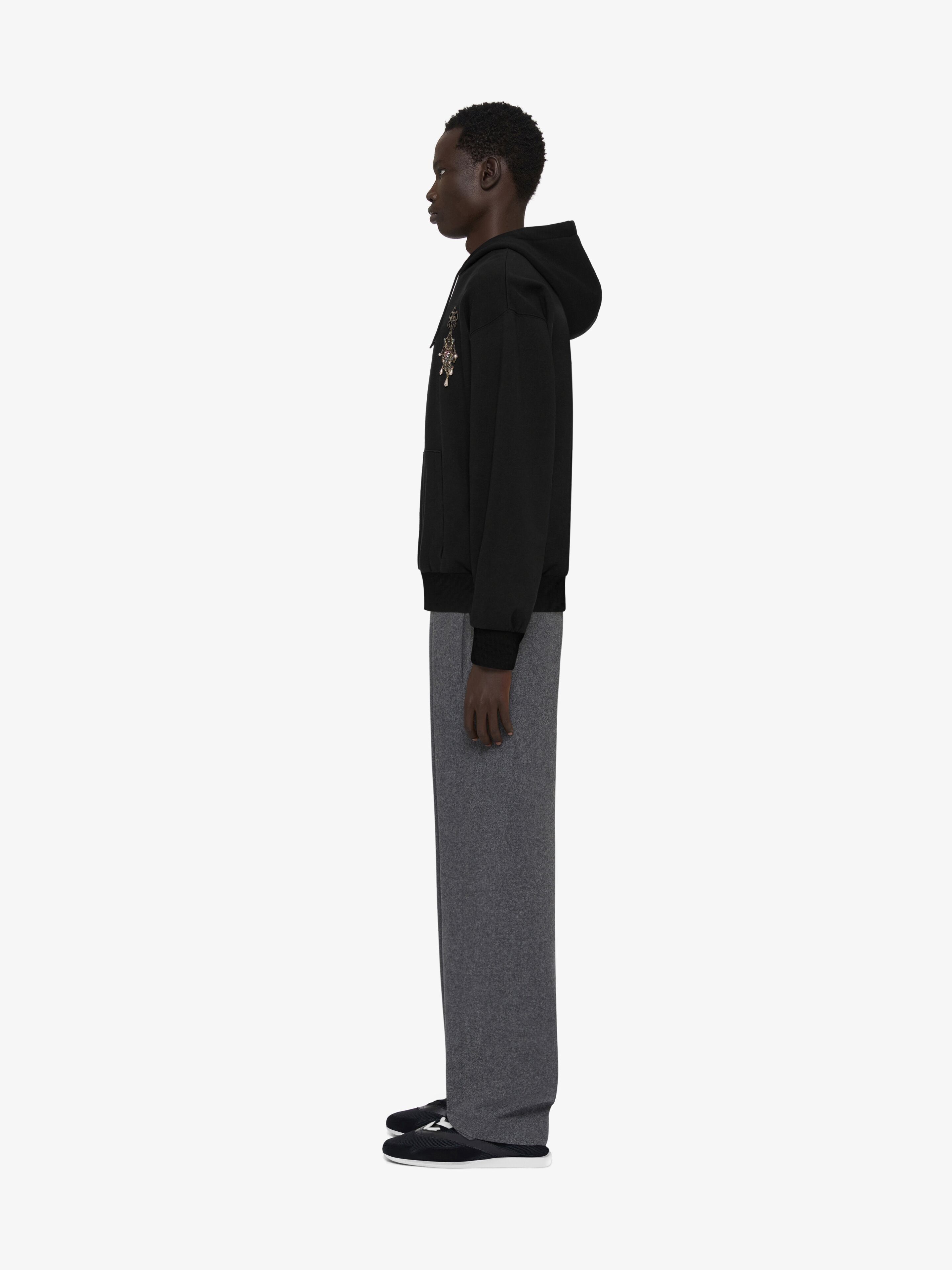 Givenchy o1srvl11e0725 Boxy Fit Hoodie in Black Size US XXL / EU 58 / 5 - 3 Thumbnail