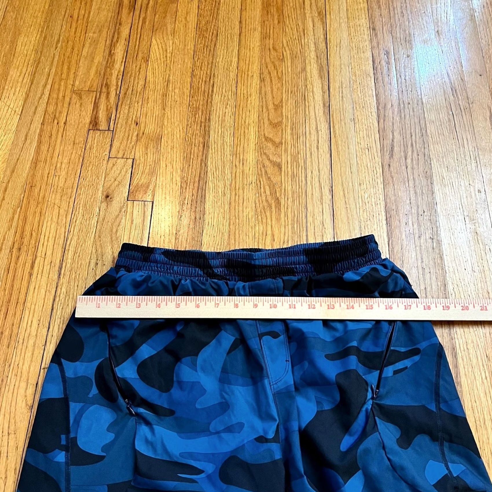 Vintage Zyia Active Mens XL Blue Camo Lined Stretch Zip Pockets Shorts Size US 36 / EU 52 - 7 Thumbnail