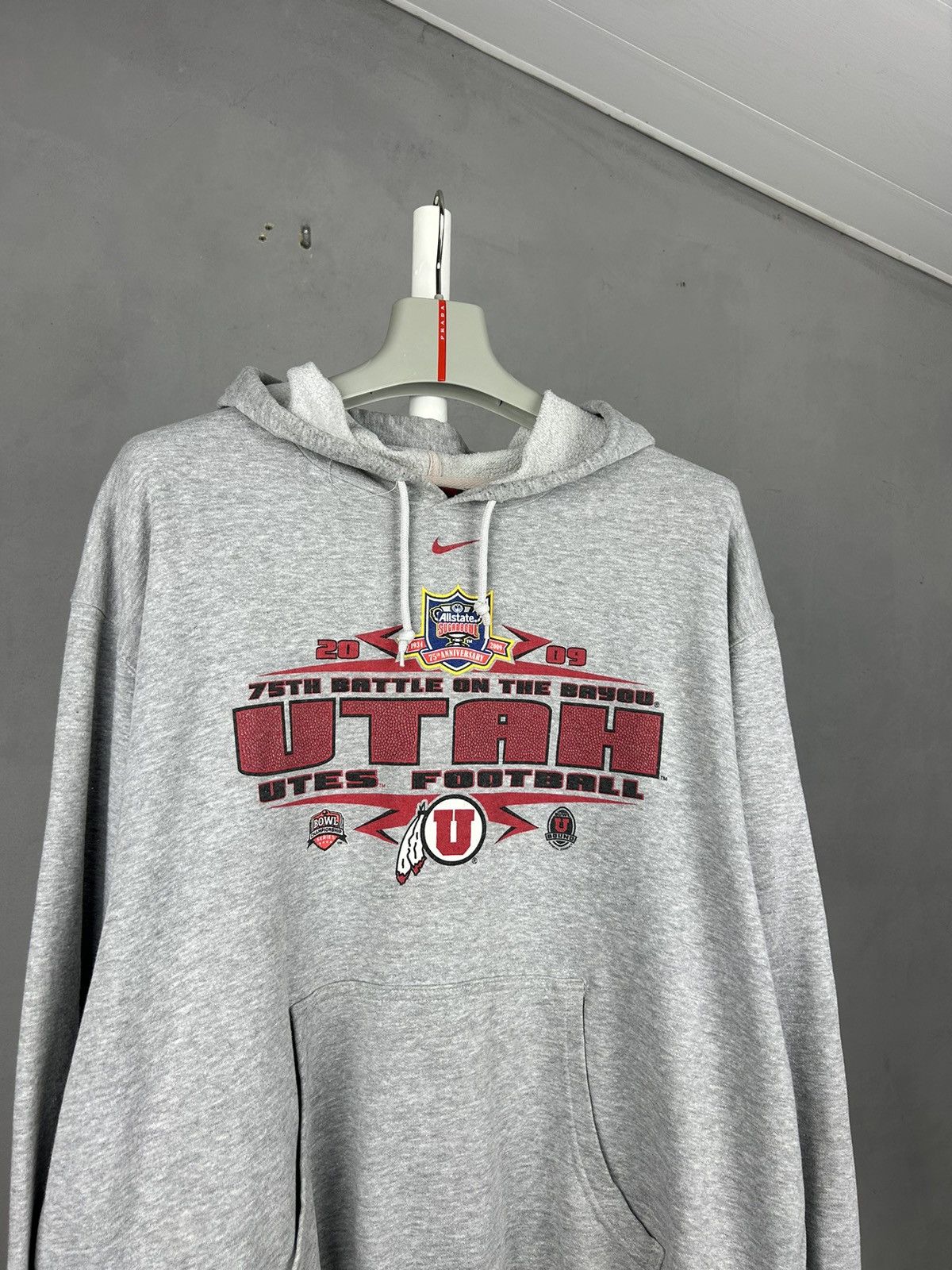 Nike Nike Utah Utes Football 2009 Sugar Bowl Hoodie Size L Size US L / EU 52-54 / 3 - 2 Thumbnail
