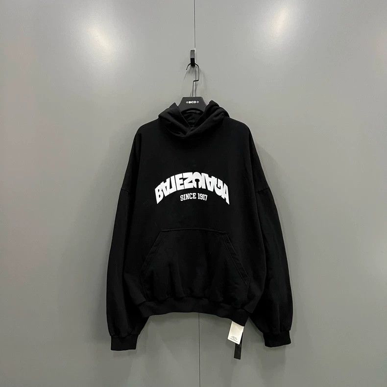 Balenciaga Balenciaga Black front embroidered logo hoodie Size US XL / EU 56 / 4 - 1 Thumbnail