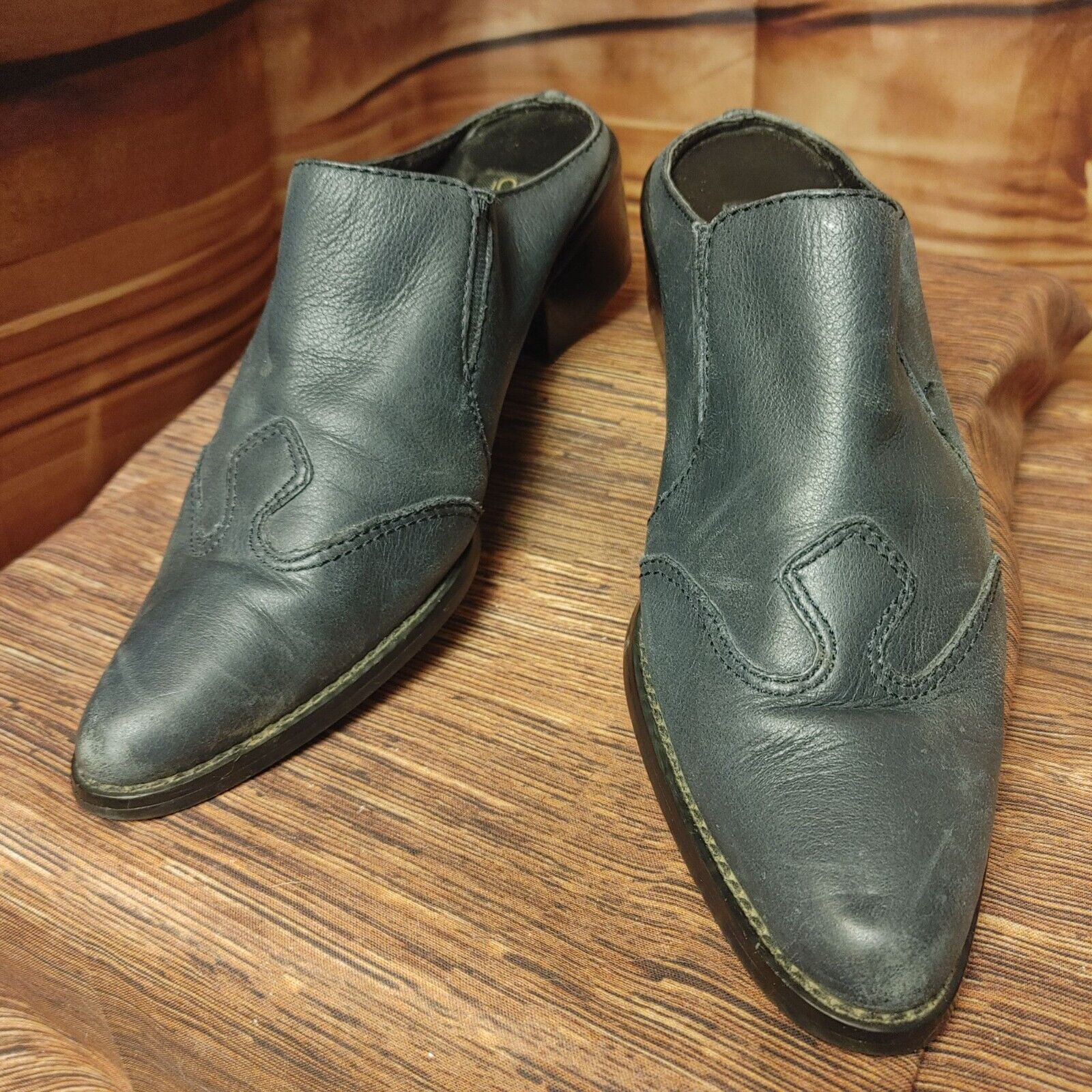 Coldwater Creek Coldwater Creek Women's Black Closed Toe Short Heel Shoes 6. Size US 6.5 / IT 36.5 - 1 Thumbnail