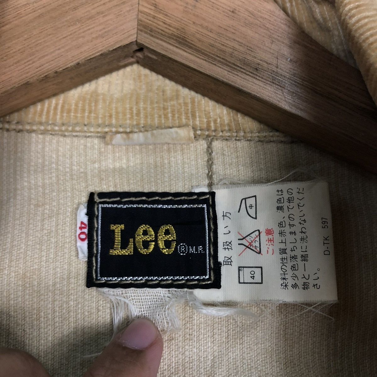 Lee × Vintage 🔥VINTAGE CROPPED BIKER JACKET LEE MULTI POCKET Size US M / EU 48-50 / 2 - 18 Thumbnail