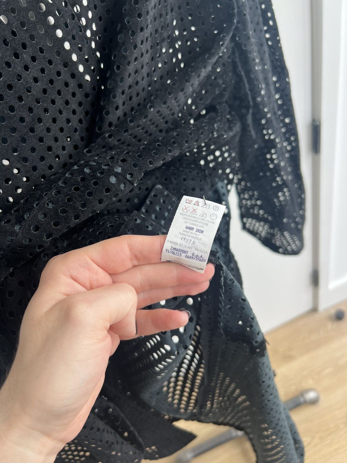 Helmut Lang AW91 Perforated Faux-Suede Double-Breasted Coat Size M / US 6-8 / IT 42-44 - 8 Thumbnail
