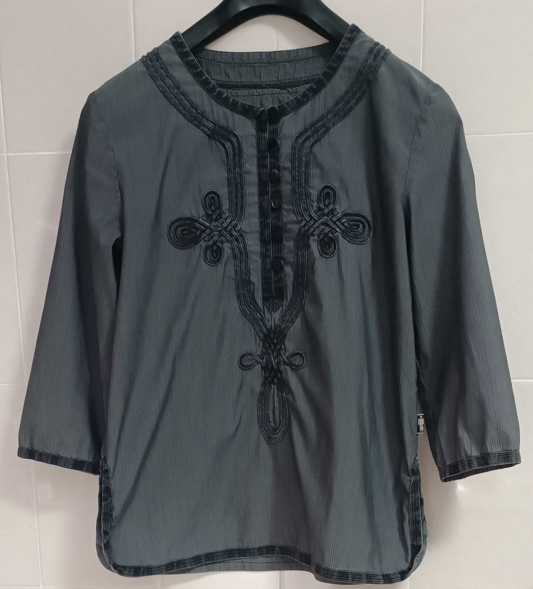 Jean Paul Gaultier Oriental-inspired embroidery gray t-shirt Size L / US 10 / IT 46 - 1 Thumbnail