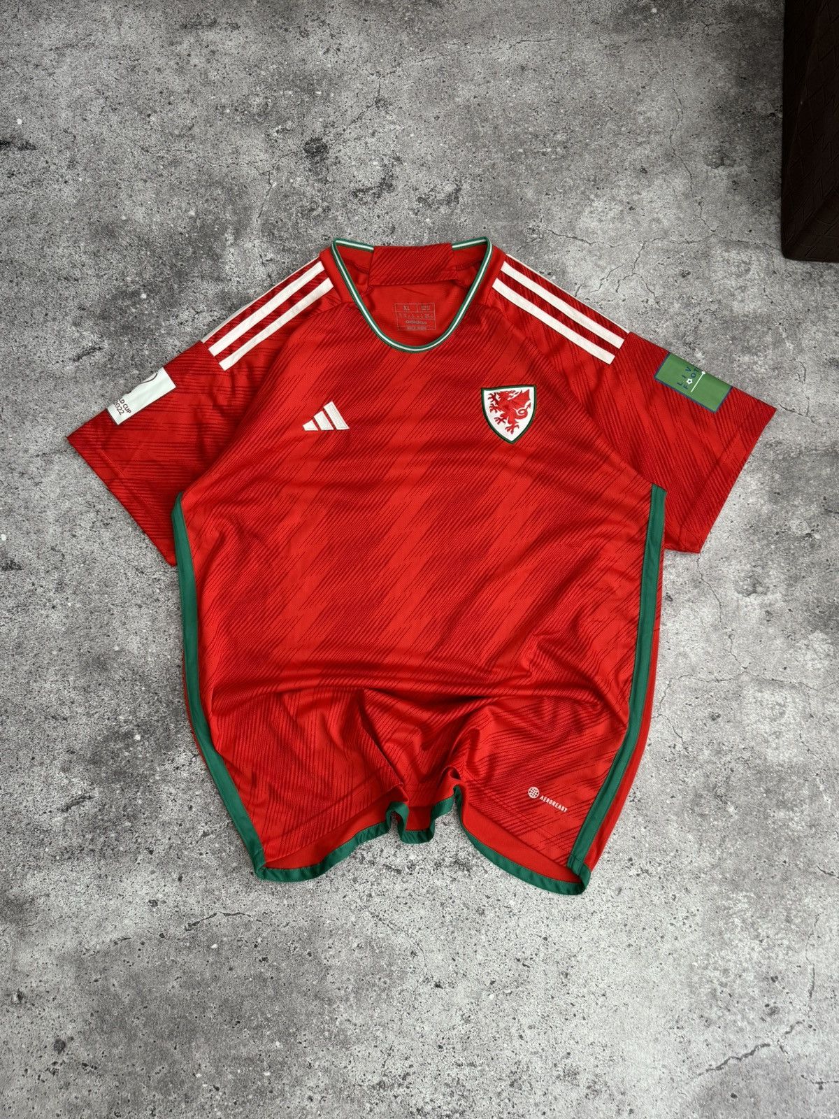 Adidas Adidas Wales Home Jersey FIFA 2022 Size US XL / EU 56 / 4 - 1 Thumbnail